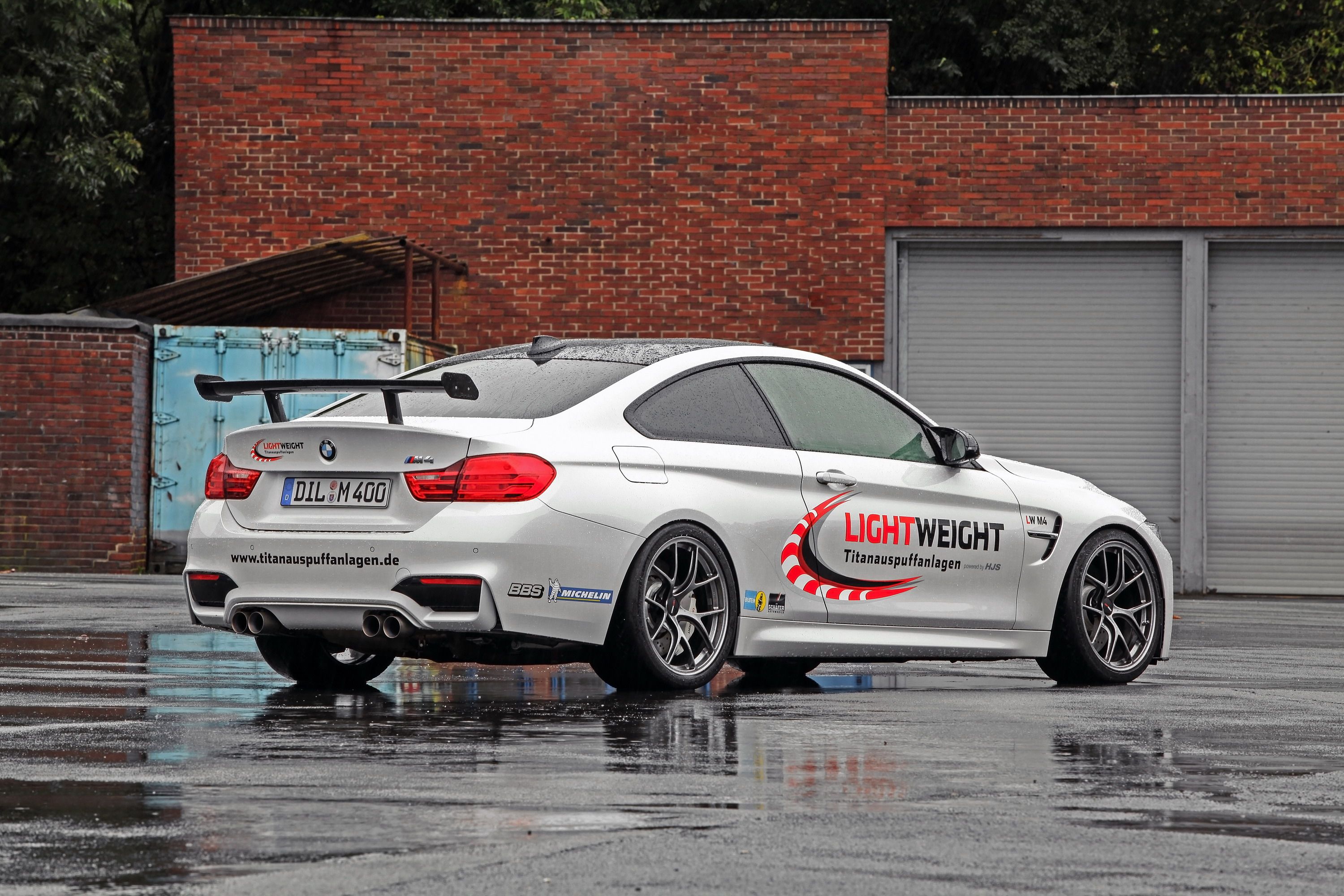 2014 BMW M4 By Lightweight