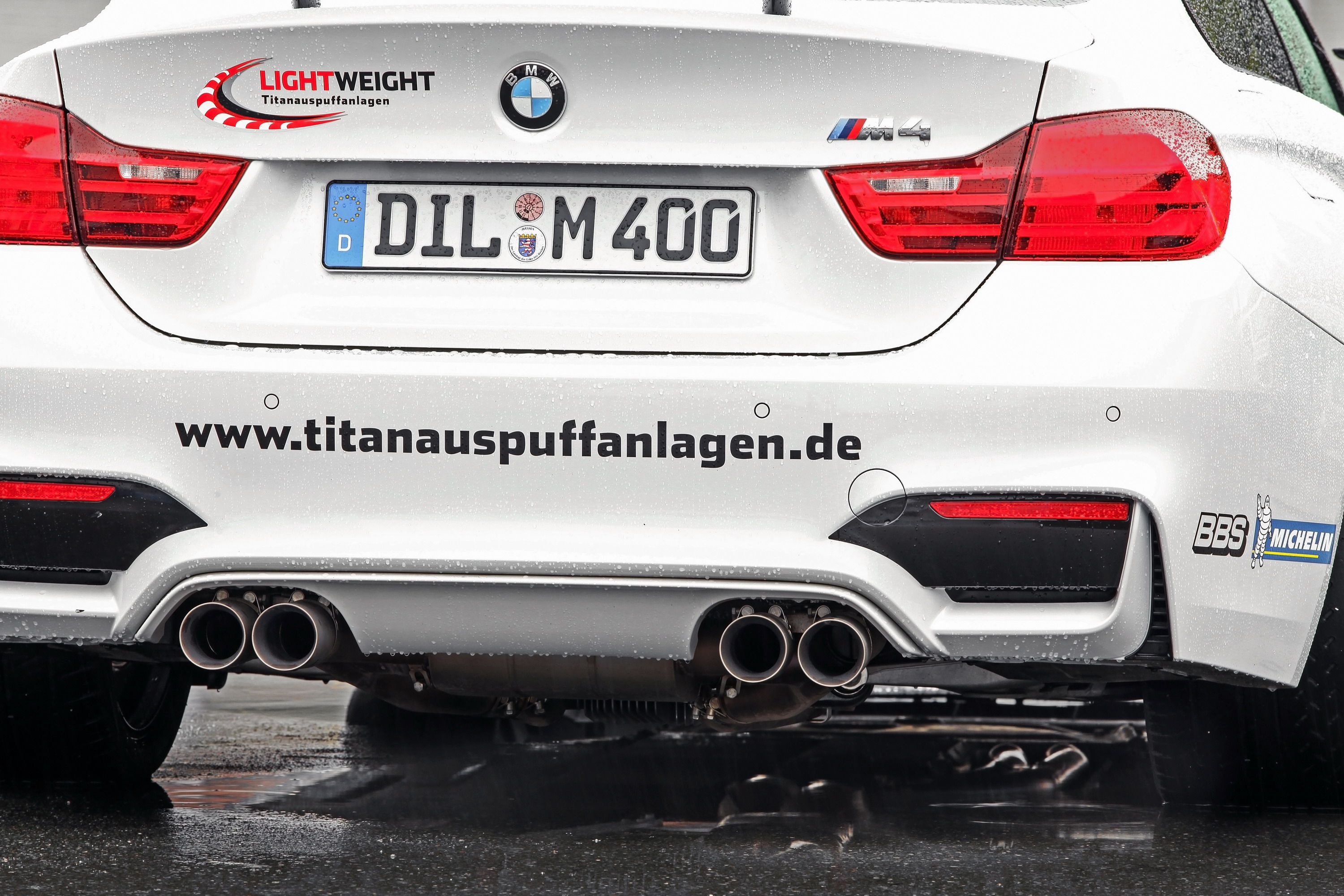 2014 BMW M4 By Lightweight