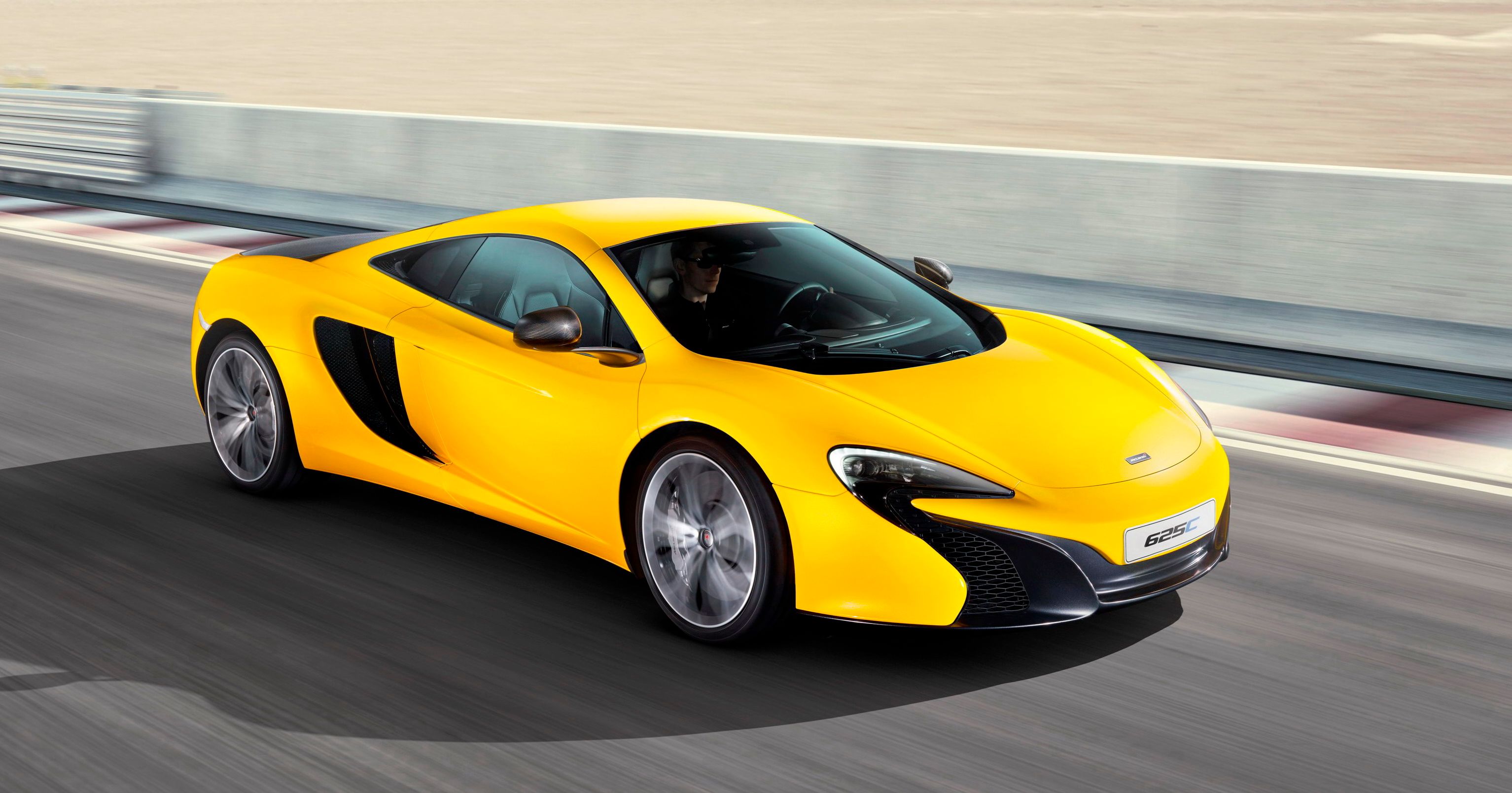  McLaren's heading to Asia with its 625C, which is little more than a detuned 650S. 