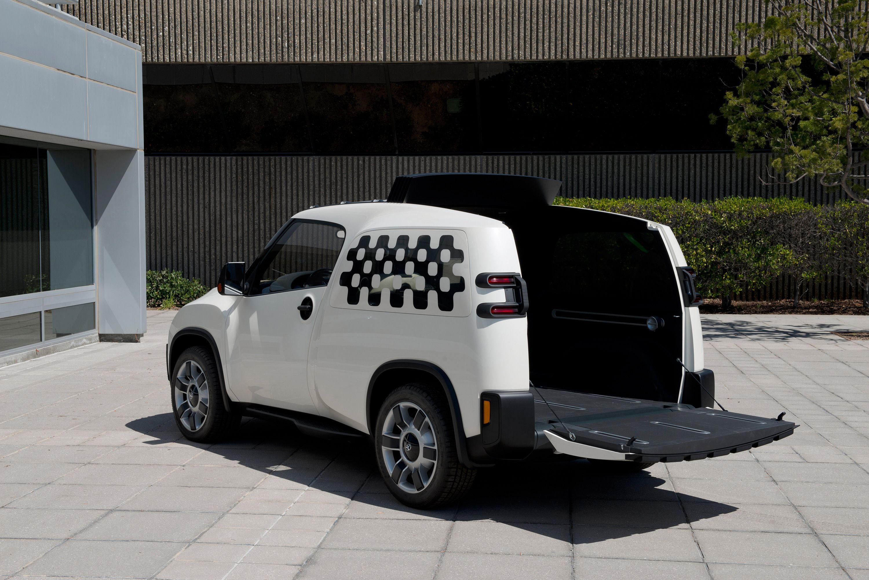 2014 Toyota U-squared Urban Utility Concept Vehicle