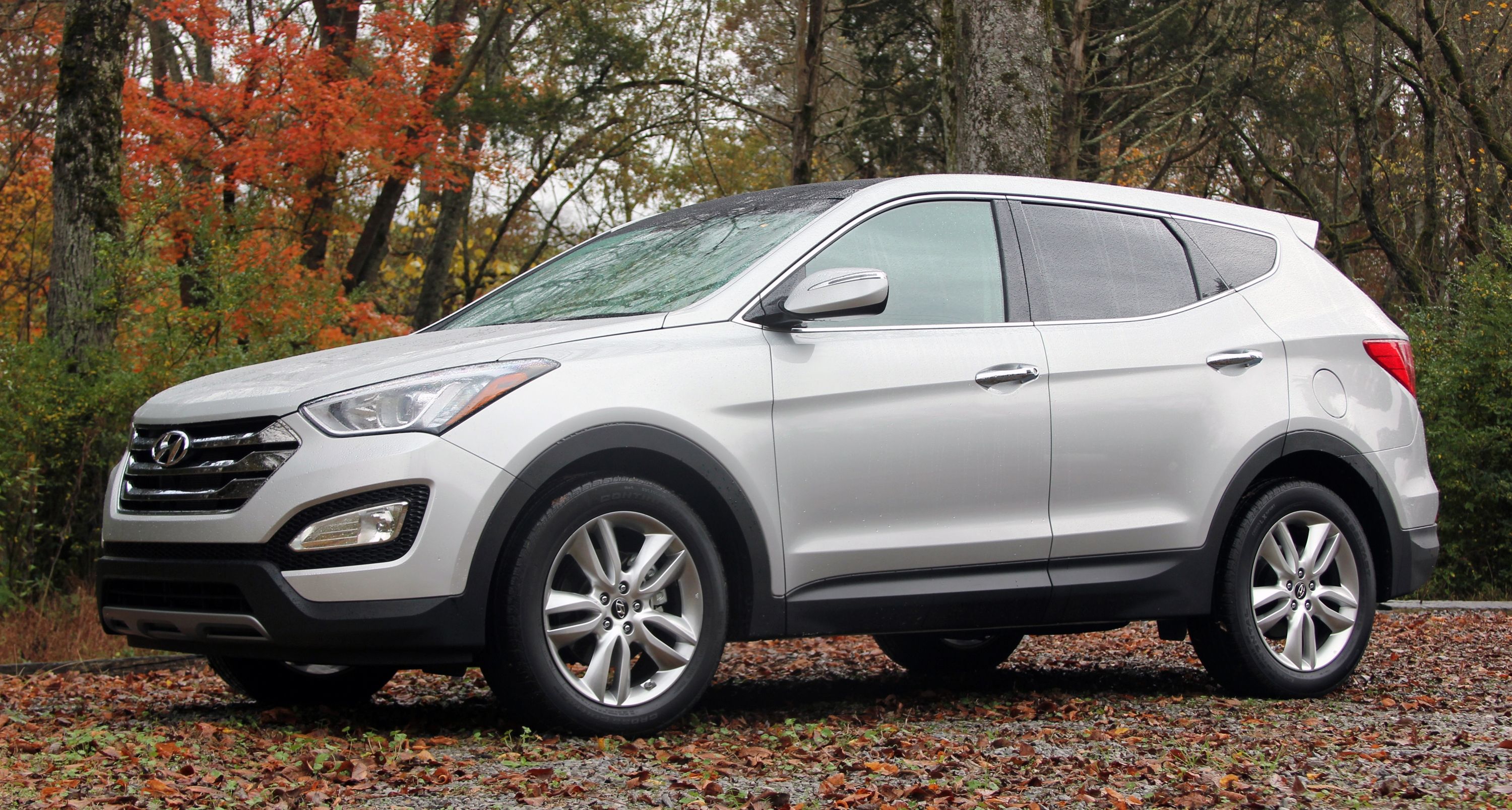  Christian Moe spent a week with the Santa Fe. Did he finally find a crossover he didn't hate?