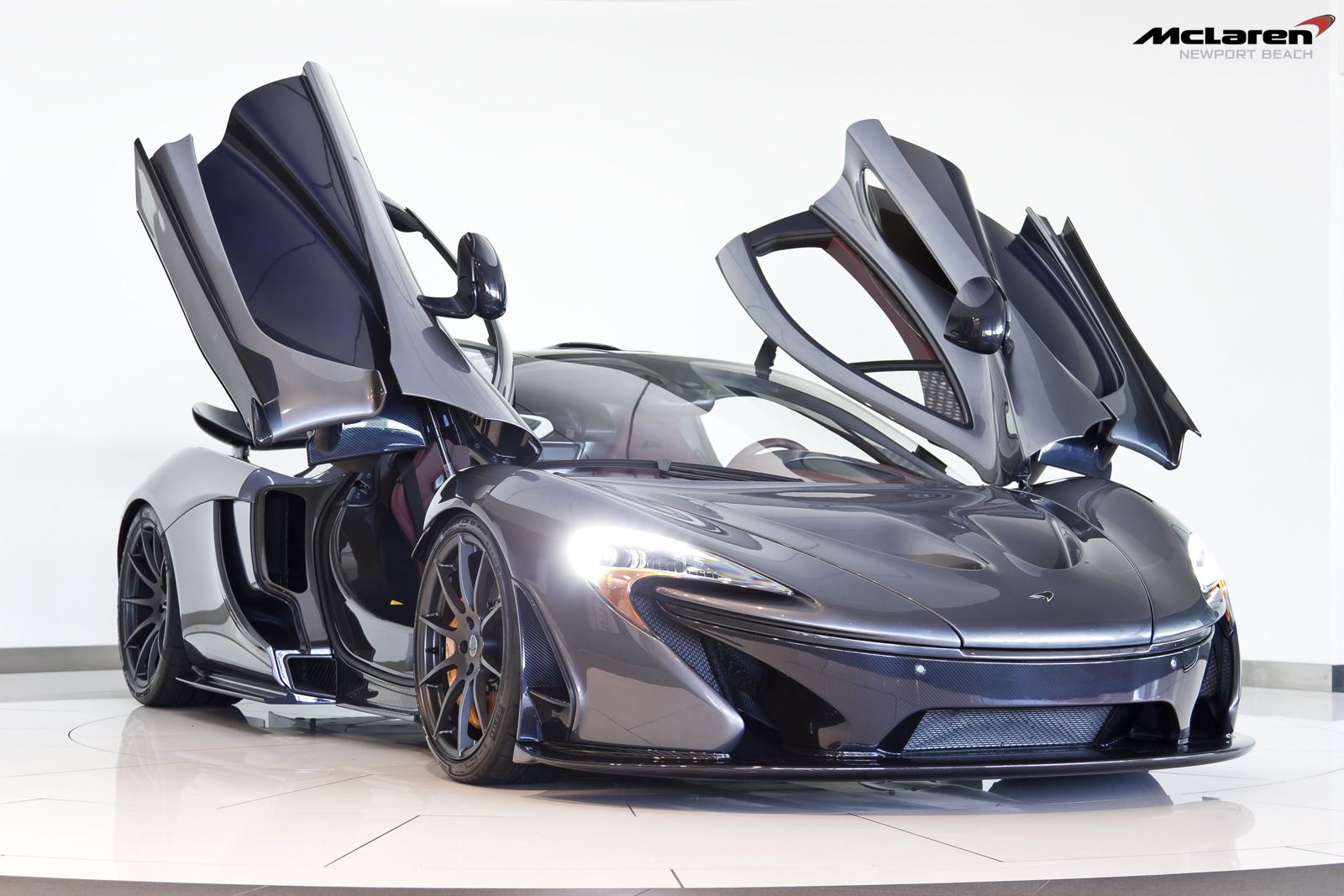 2014 McLaren P1