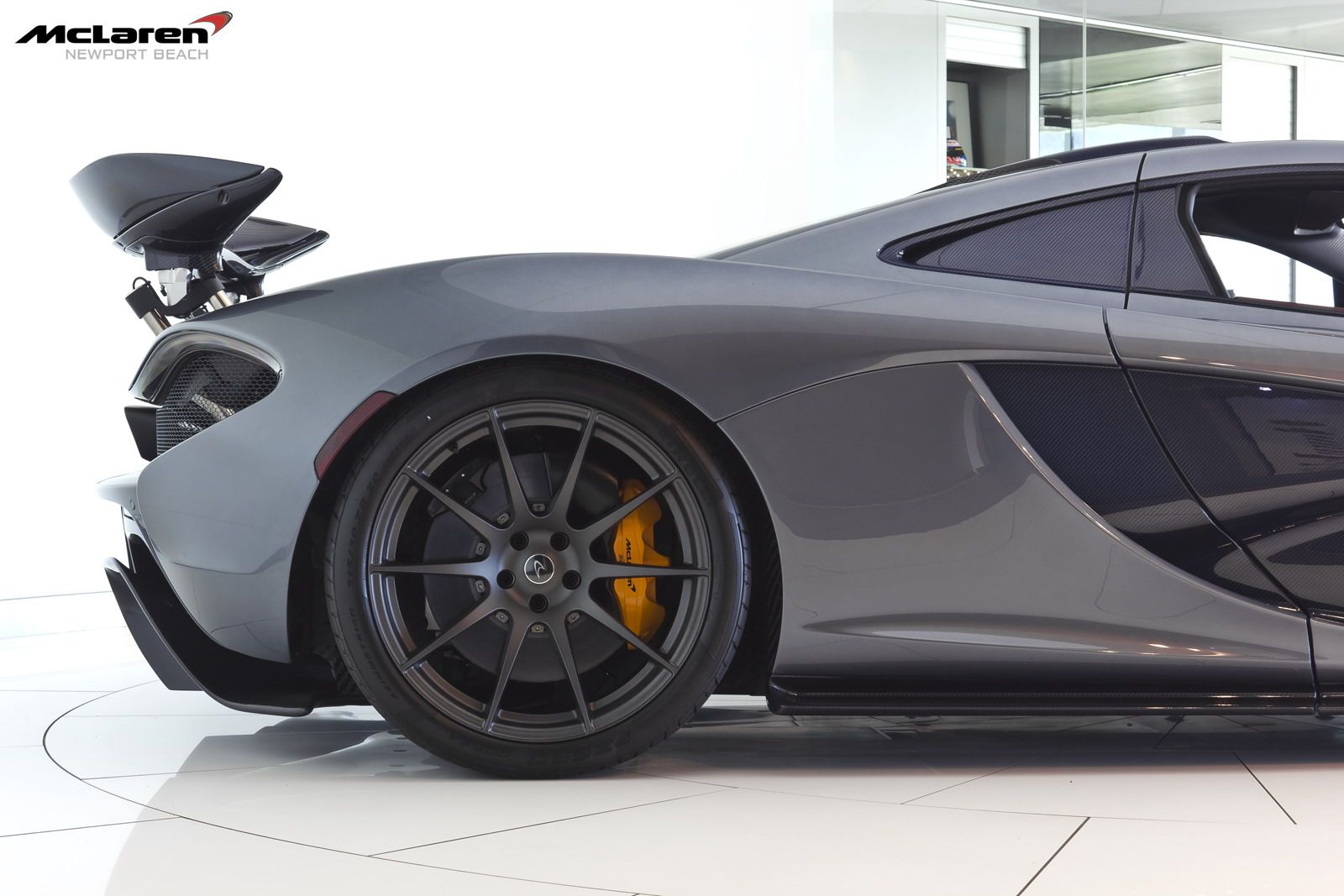 2014 McLaren P1