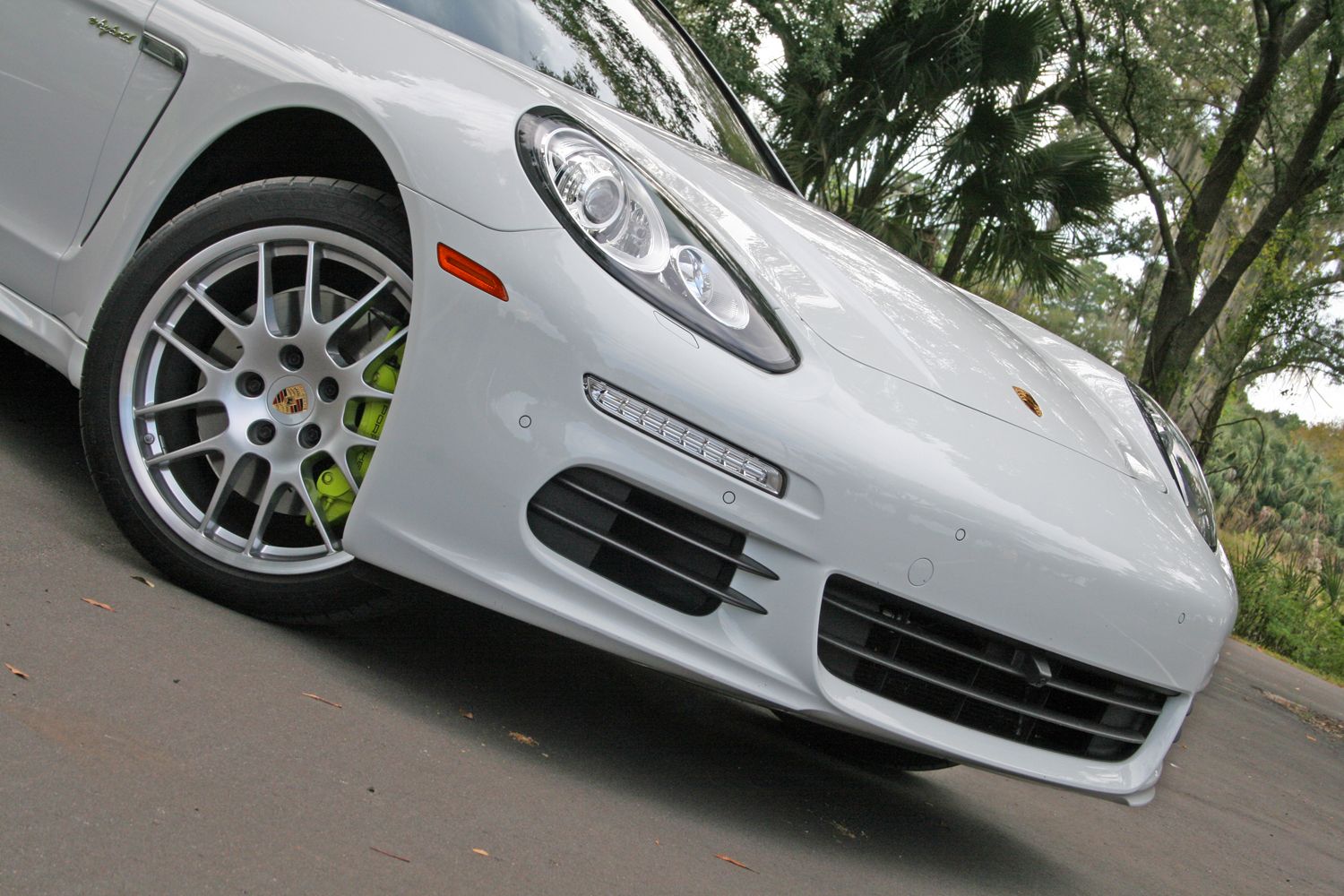 2014 Porsche Panamera S E-Hybrid - Driven