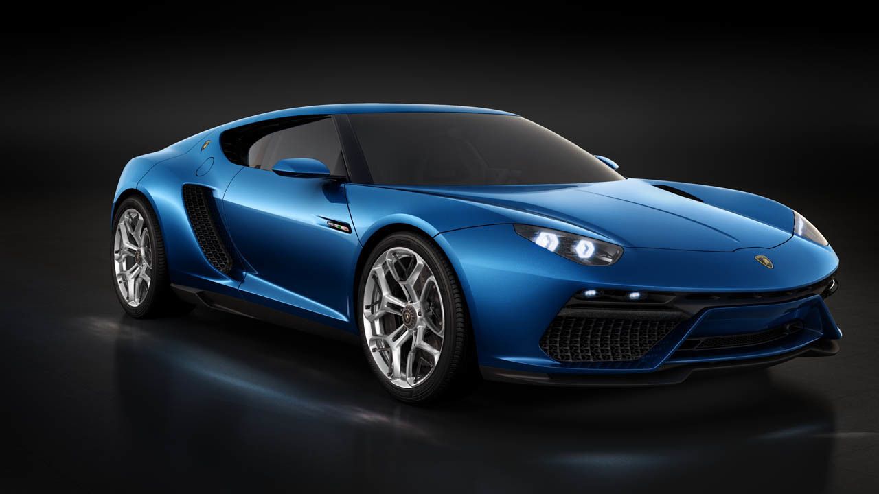 2017 Lamborghini Strives to Keep the Soul and Avoid Electric Sports Cars for the Time Being