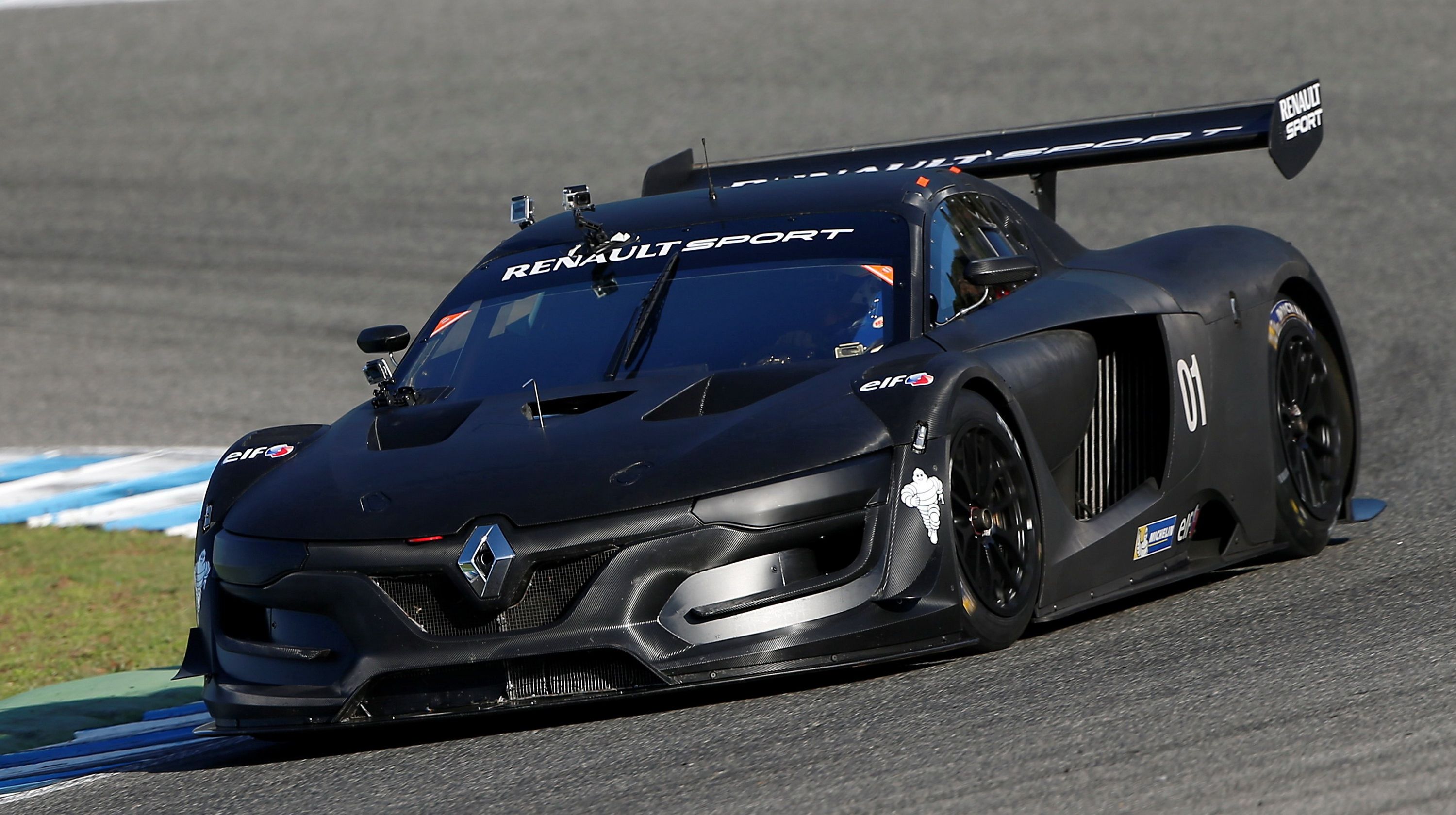  The Renaultsport R.S. 01 made its racetrack debut on October 8th for the last few laps of the World Series by Renault wearing this sleek, black livery. 