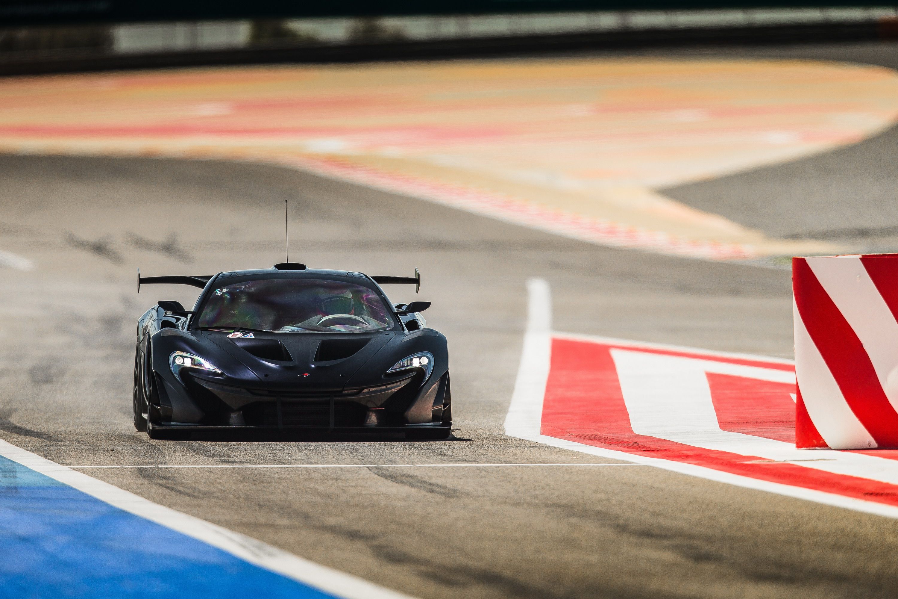 2016 McLaren P1 GTR