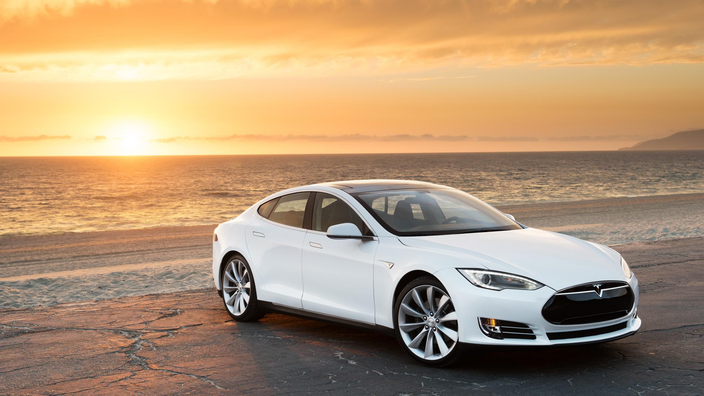2016 Wireless Charging Option For Tesla Model S To Become Available This April