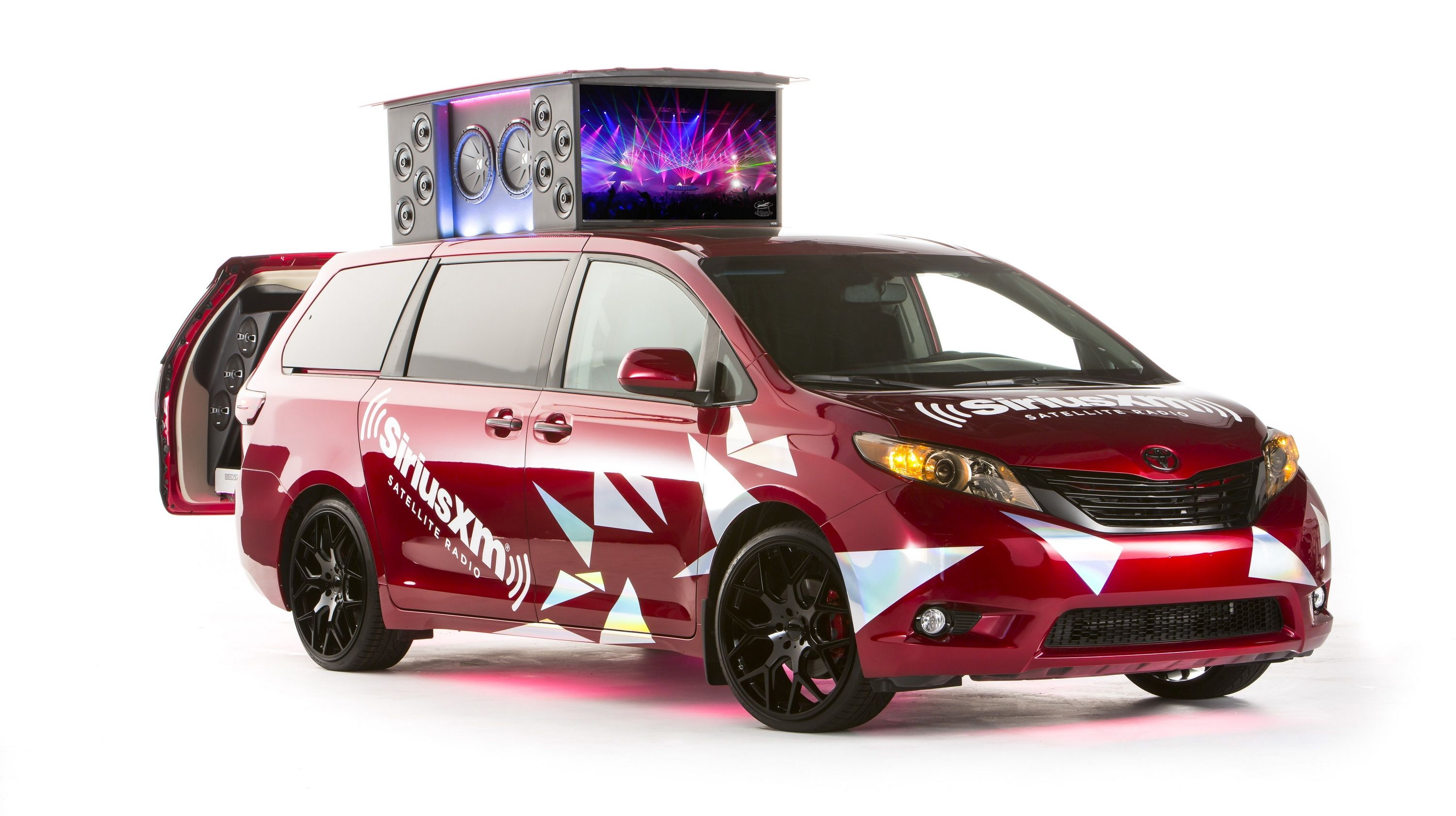 2015 Toyota Sienna:Remix