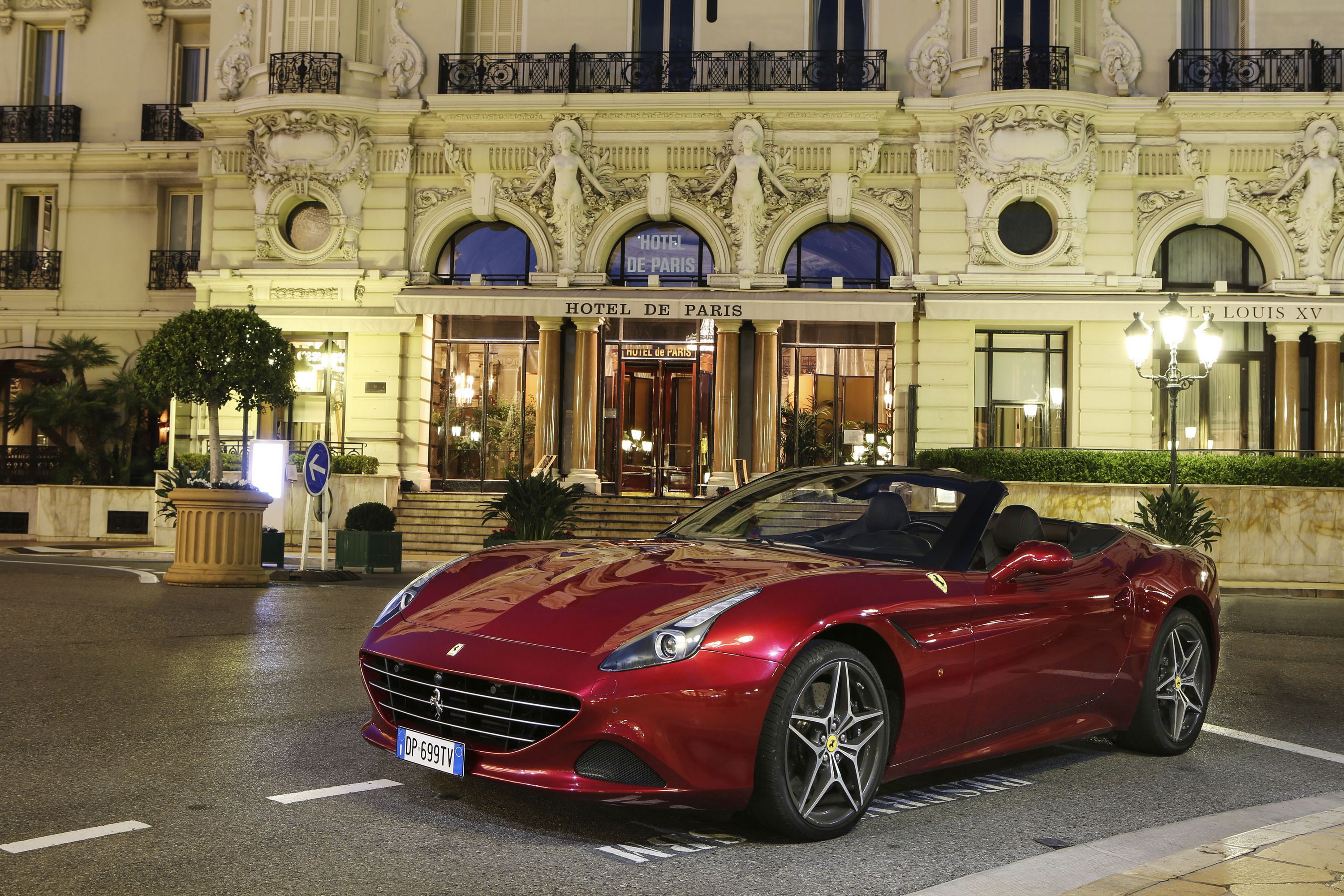 2015 - 2016 Ferrari California T