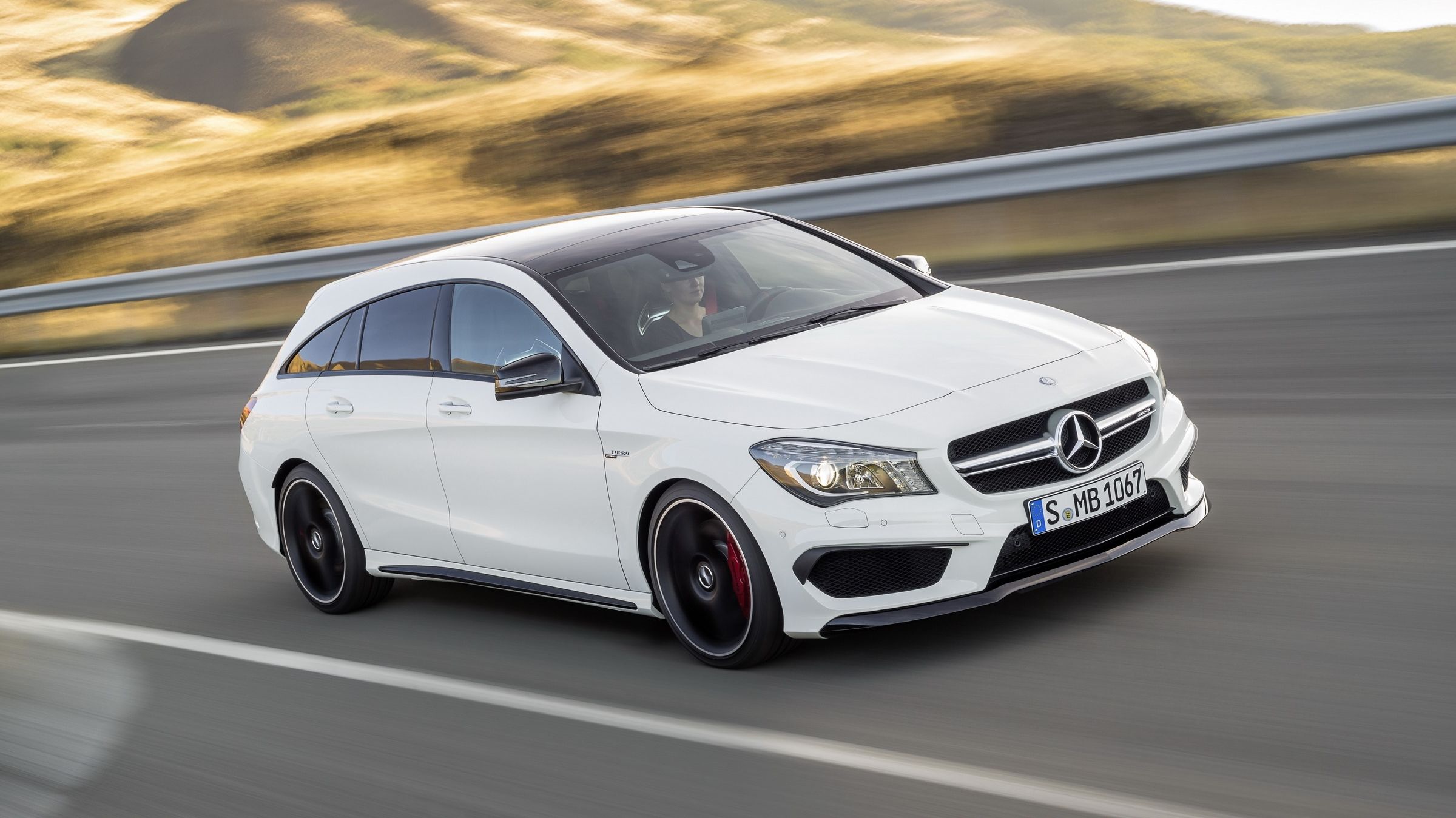  The CLA45 AMG Shooting Brake will be unveiled in Geneva in 2915, and Mercedes has revealed its preliminary information today. 