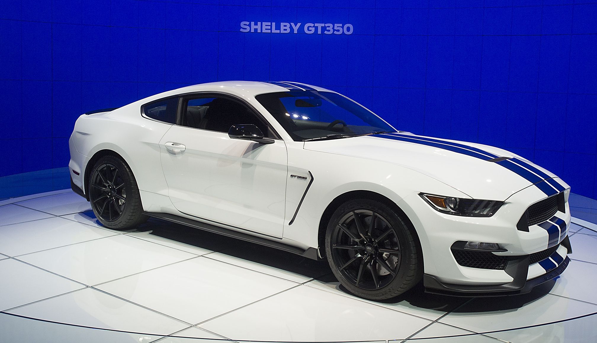 2016 - 2017 Ford Shelby GT350 Mustang