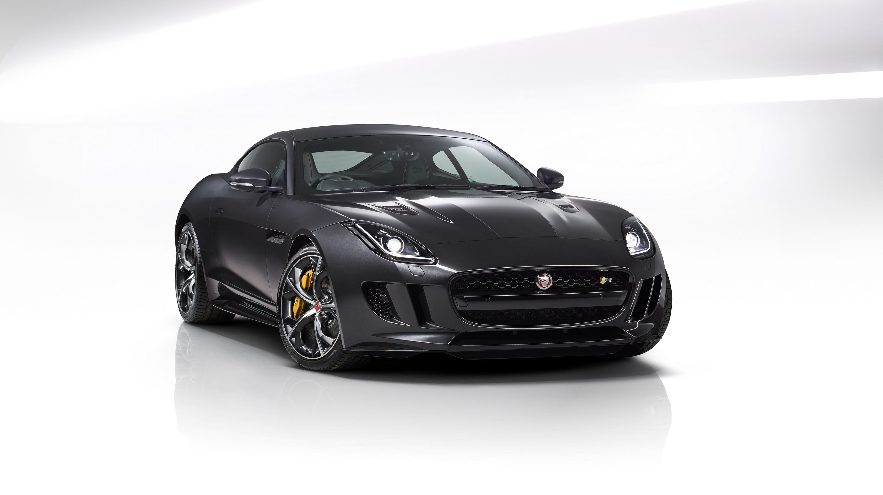  The AWD F-Type has finally arrived, and you have two drivetrain choices to pick from. 