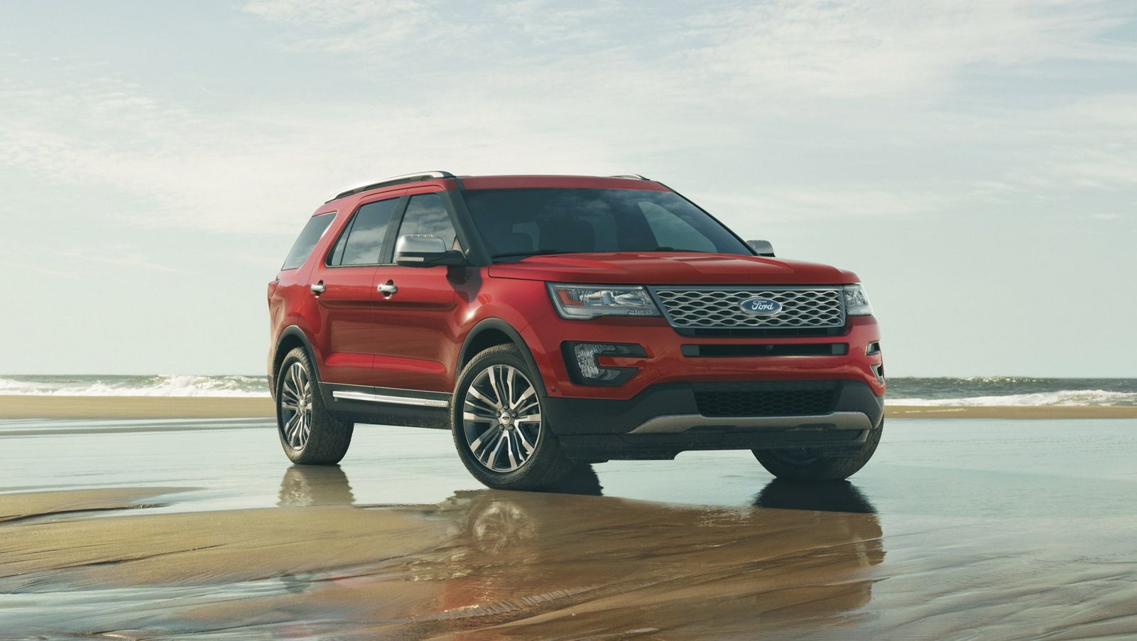  Check out the rged new look of the 2016 Explorer, and don't forget about the new Platinum trim level. 