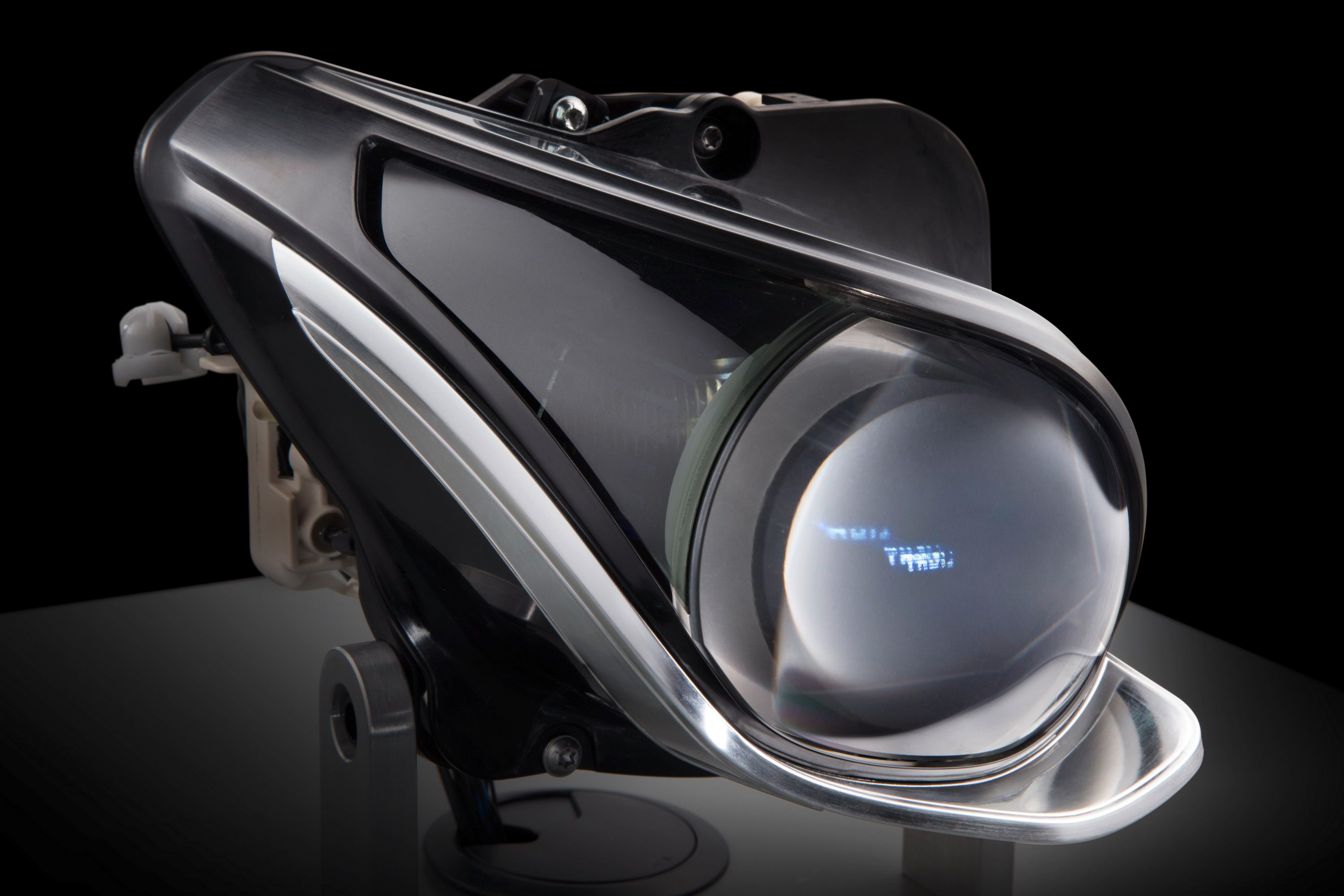 Mercedes Previews Its New LED Headlights