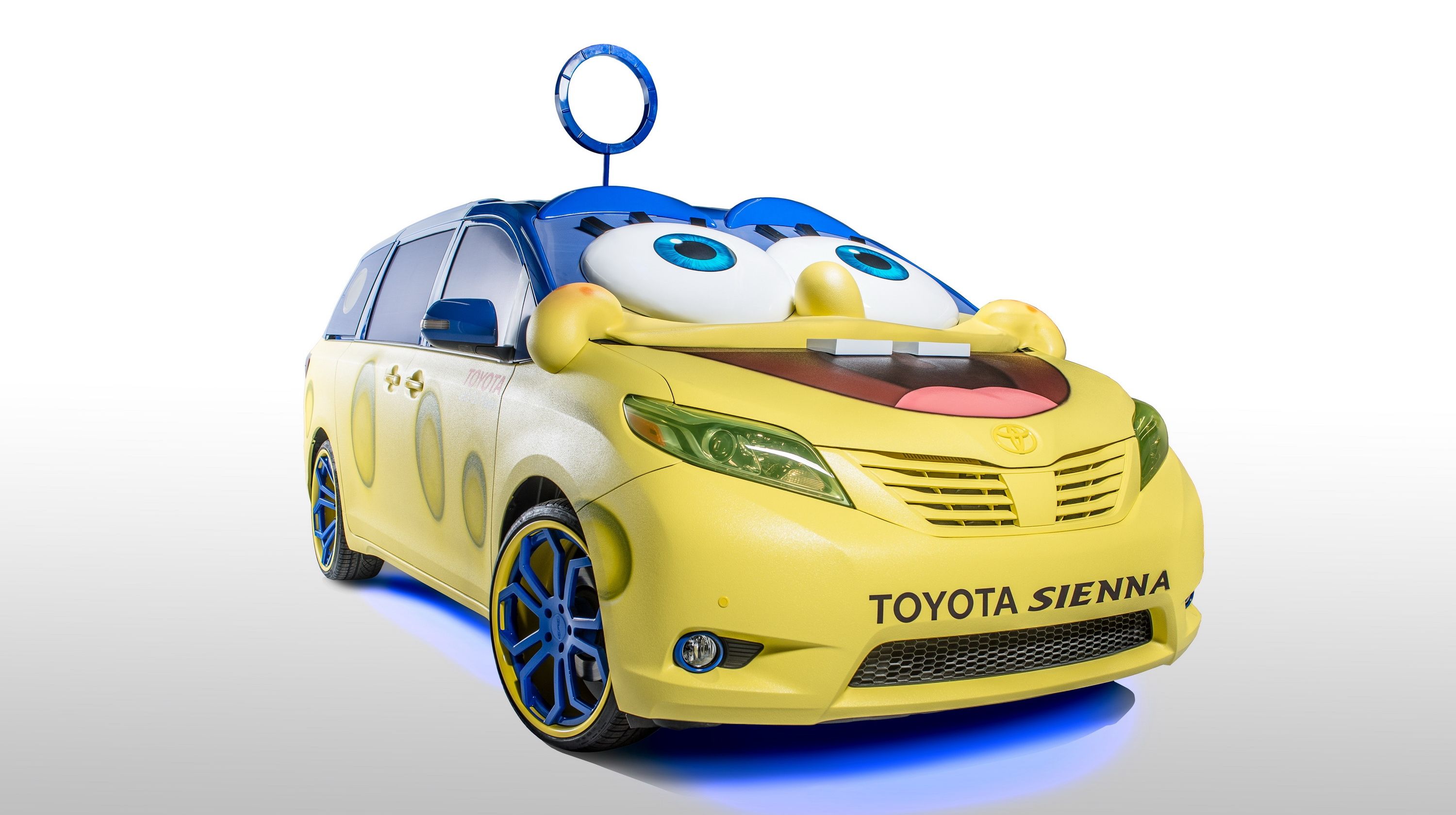 2015 Toyota Sienna SpongeBob Edition