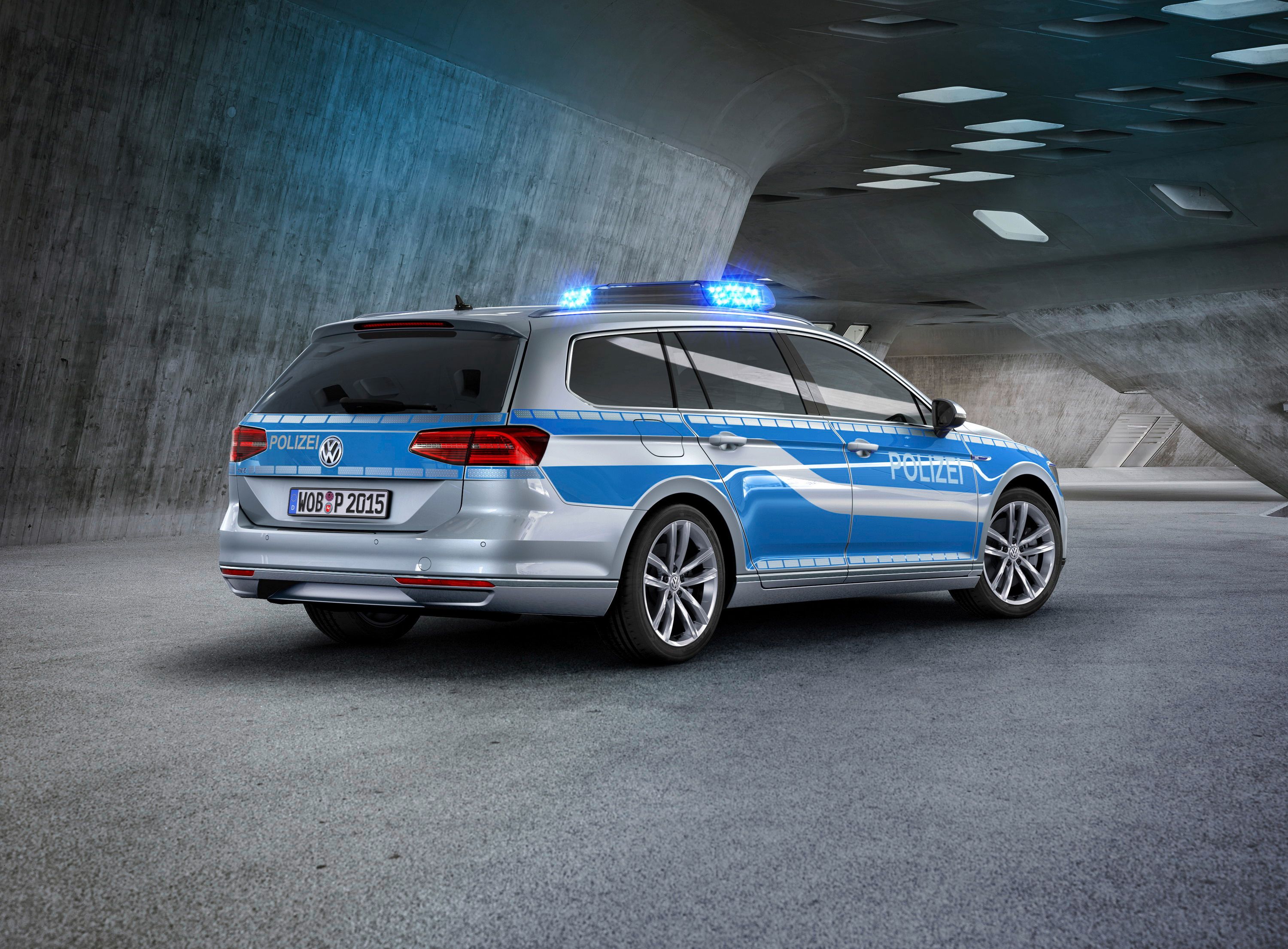 2015 Volkswagen Passat GTE Police Car