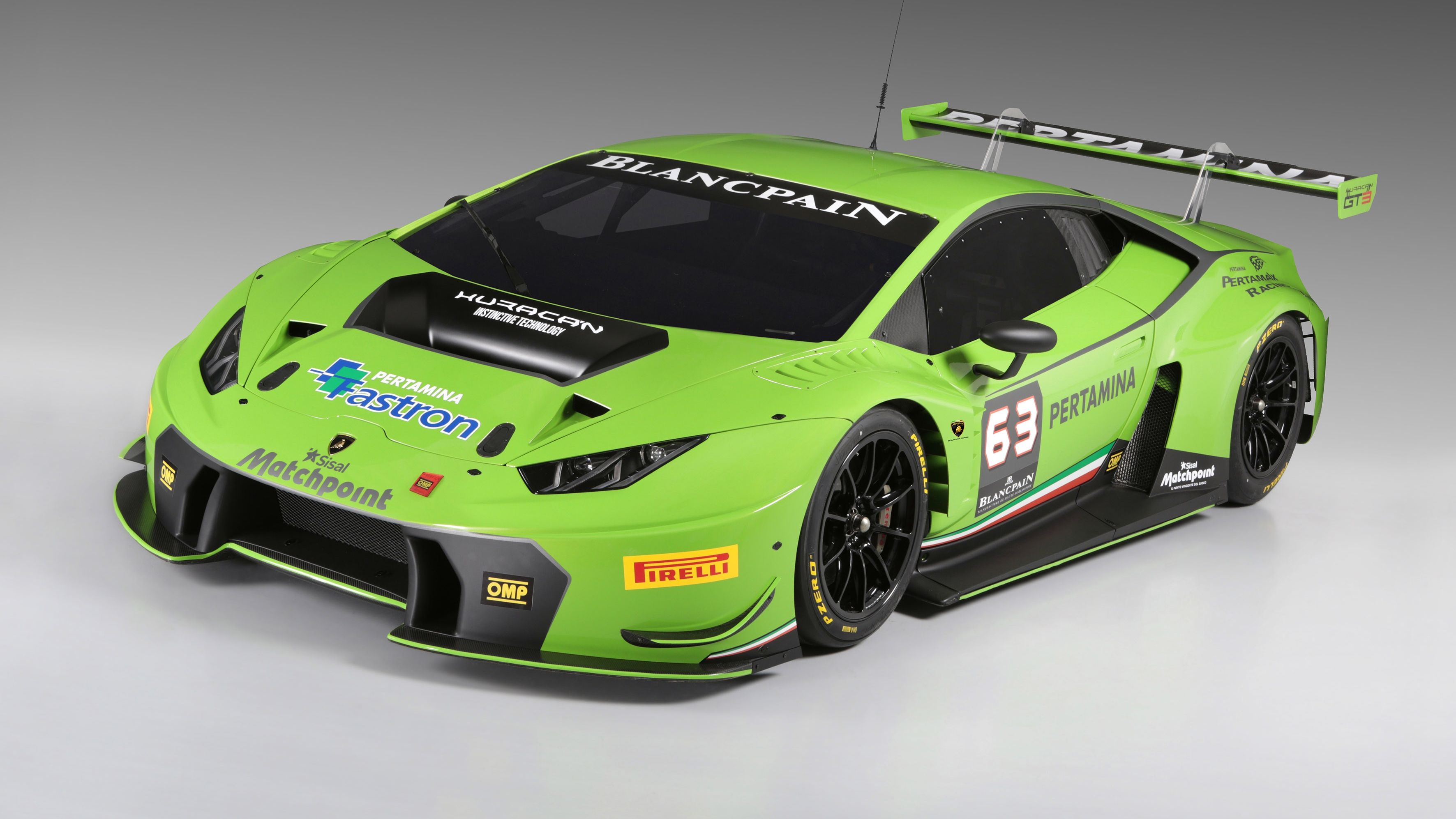  It took forever, but finally we get a look at Lambo's latest mean, green GT3-racing machine. It was well worth the wait!