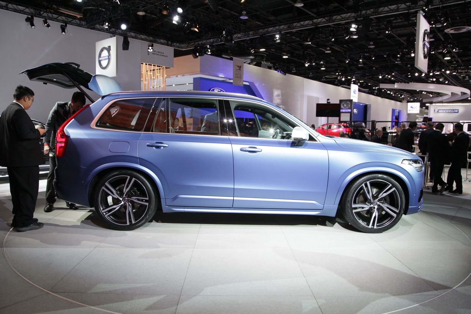 2016 Volvo XC90 R-Design