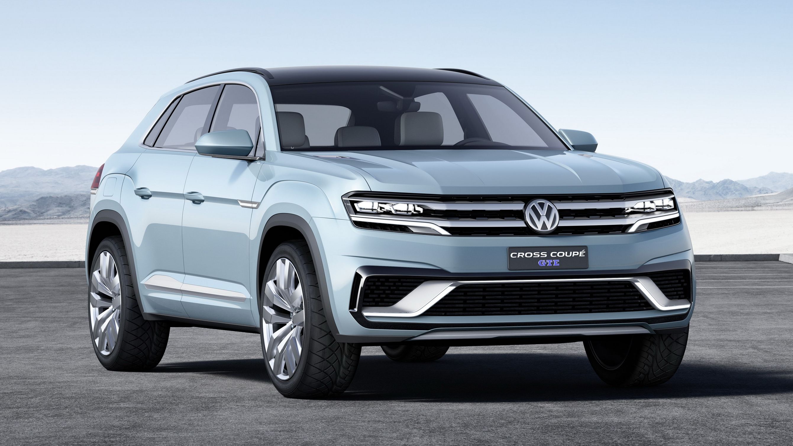 2015 Volkswagen Brings Cross Coupe GTE Concept to Detroit