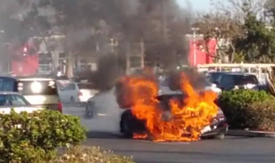 Porsche 911 Turbo S Burns Like A Bonfire