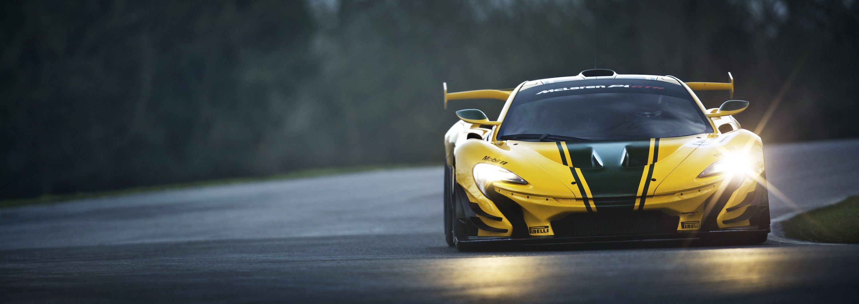 2016 McLaren P1 GTR