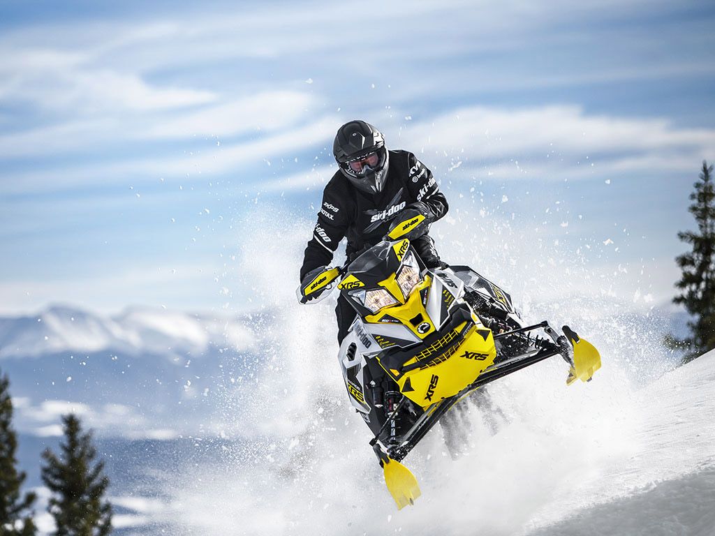 2016 Ski-Doo Renegade X-RS