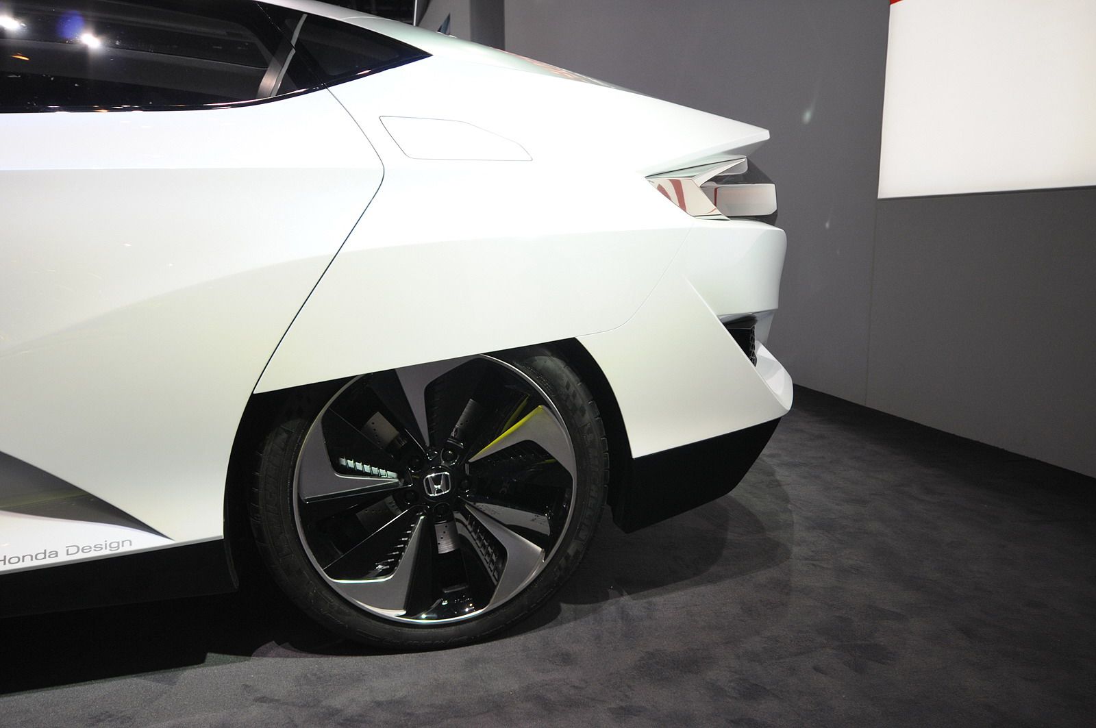 2014 Honda FCV Concept