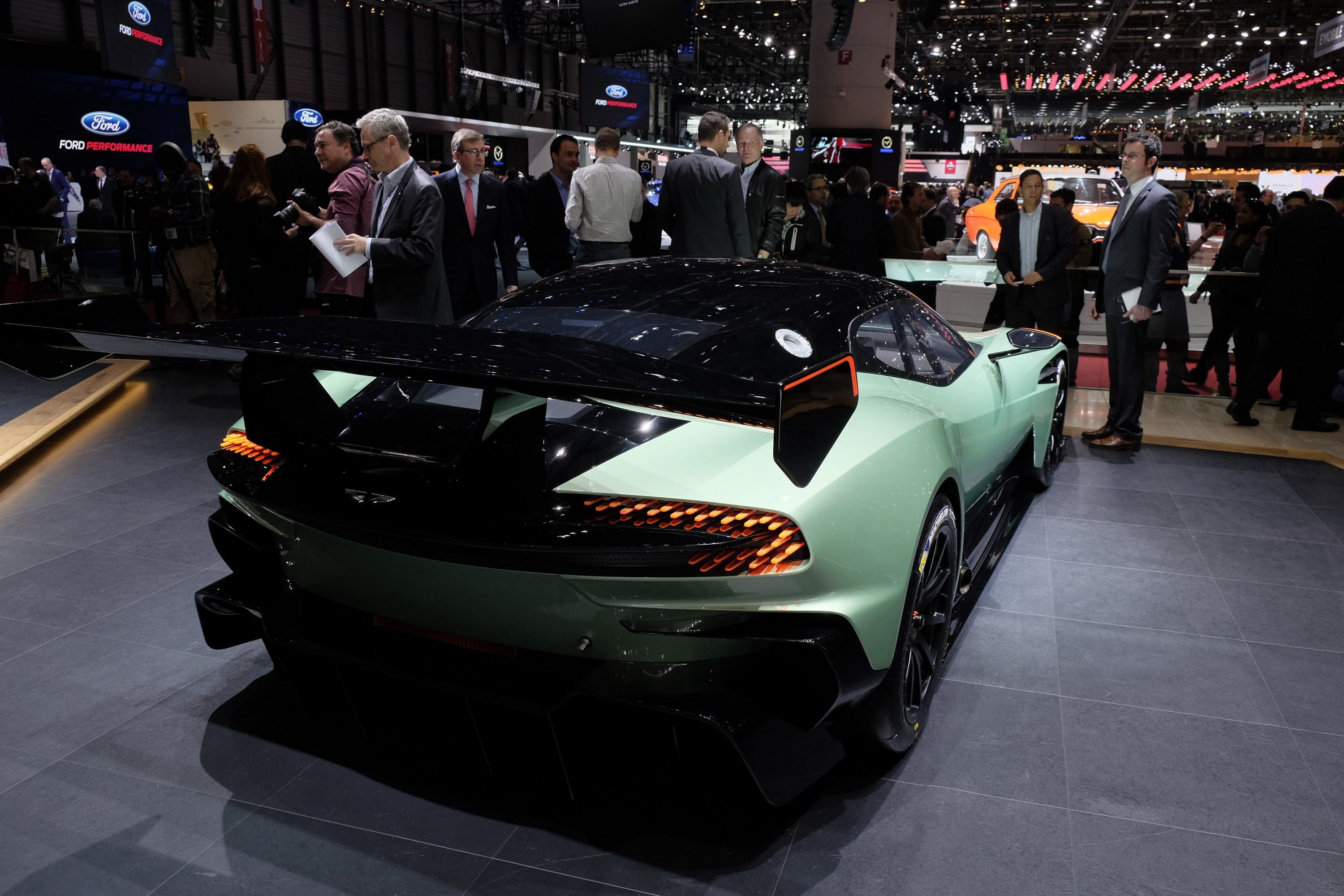 2016 Aston Martin Vulcan