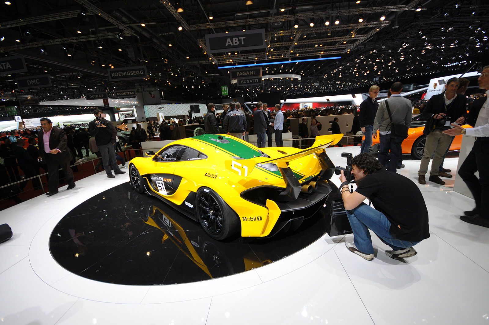 2016 McLaren P1 GTR