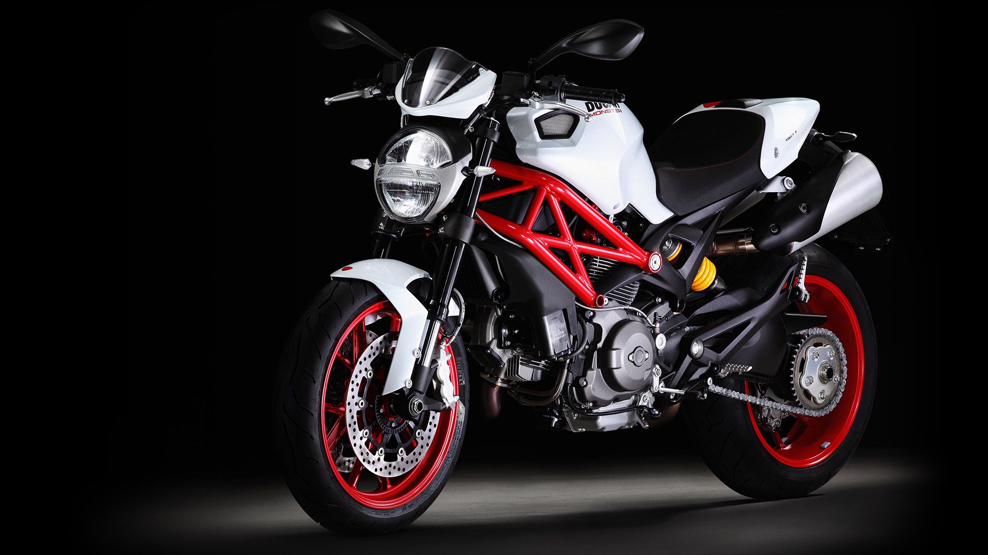 2015 Ducati Monster S2R
