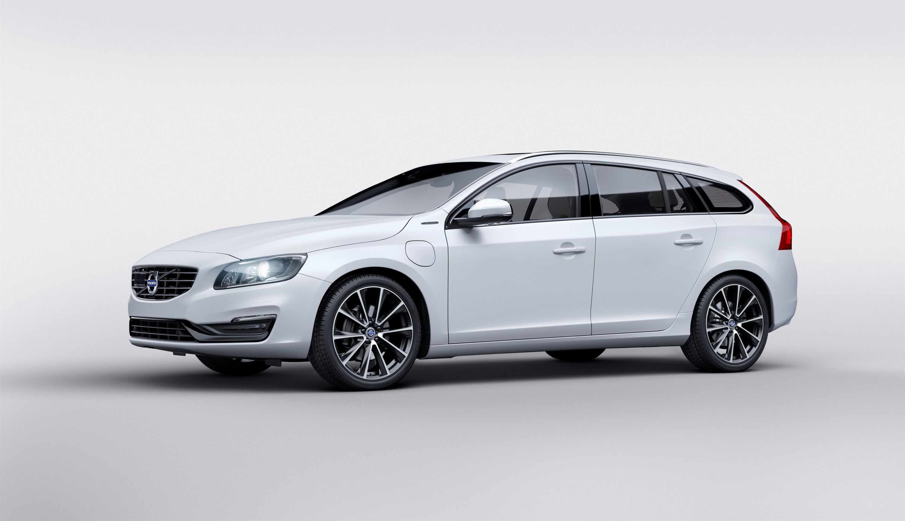 2015 Volvo V60 Twin Engine Special Edition