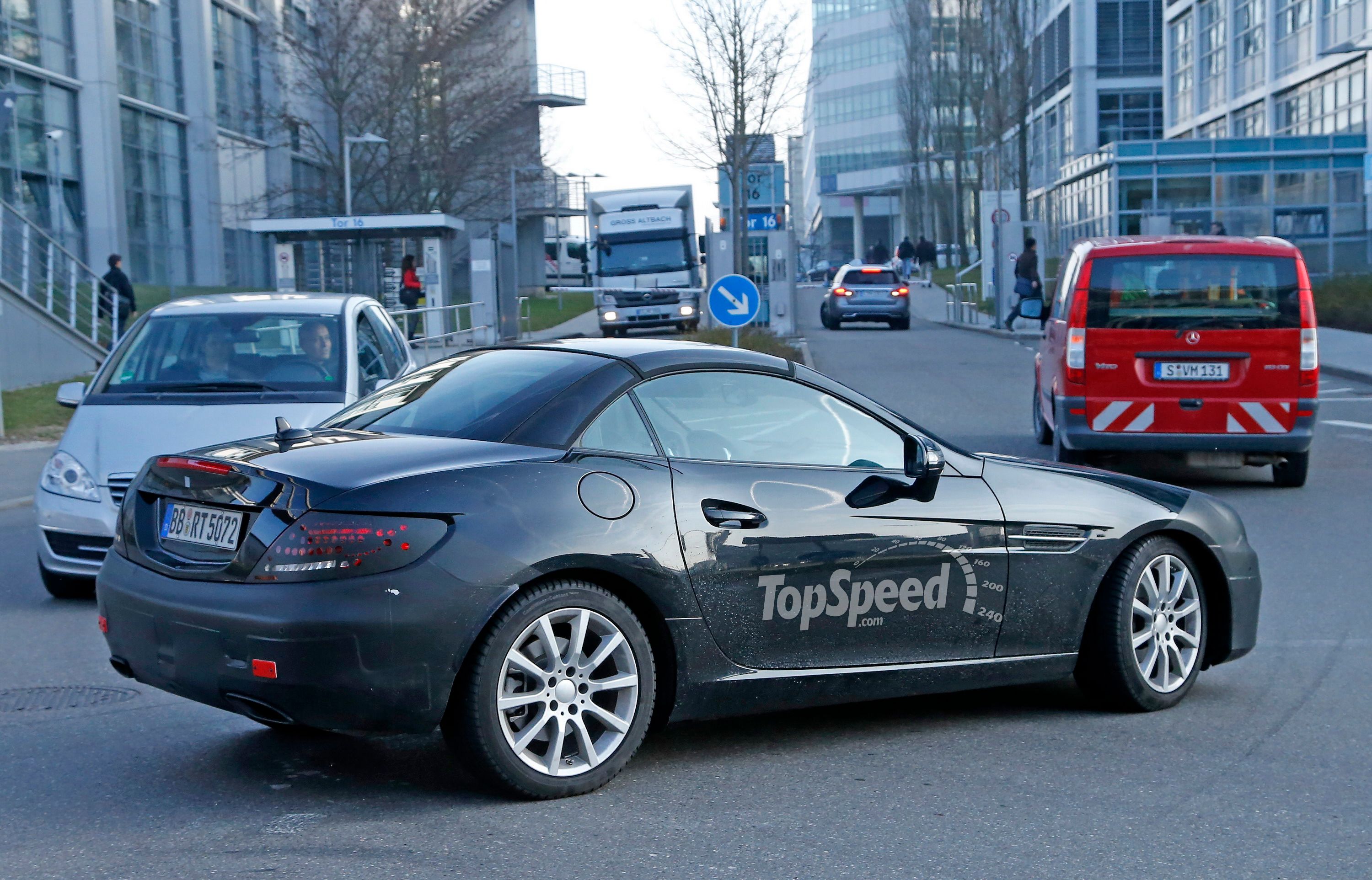 2017 Mercedes-Benz SLC