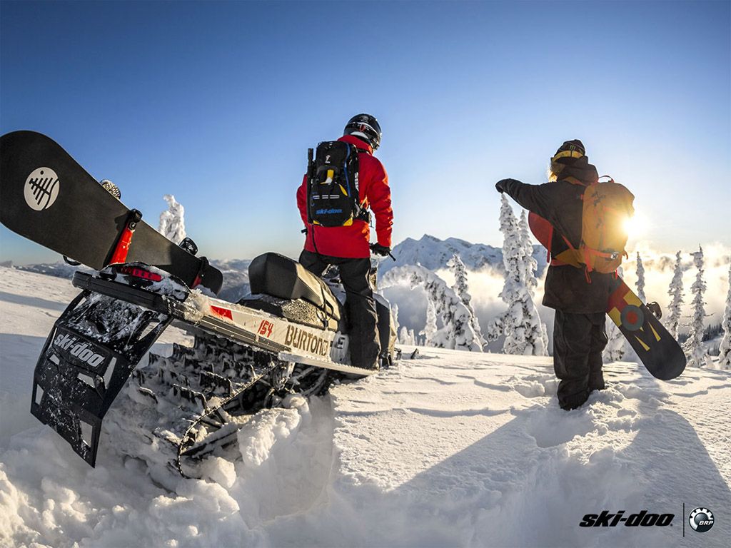 2016 Ski-Doo Summit Burton