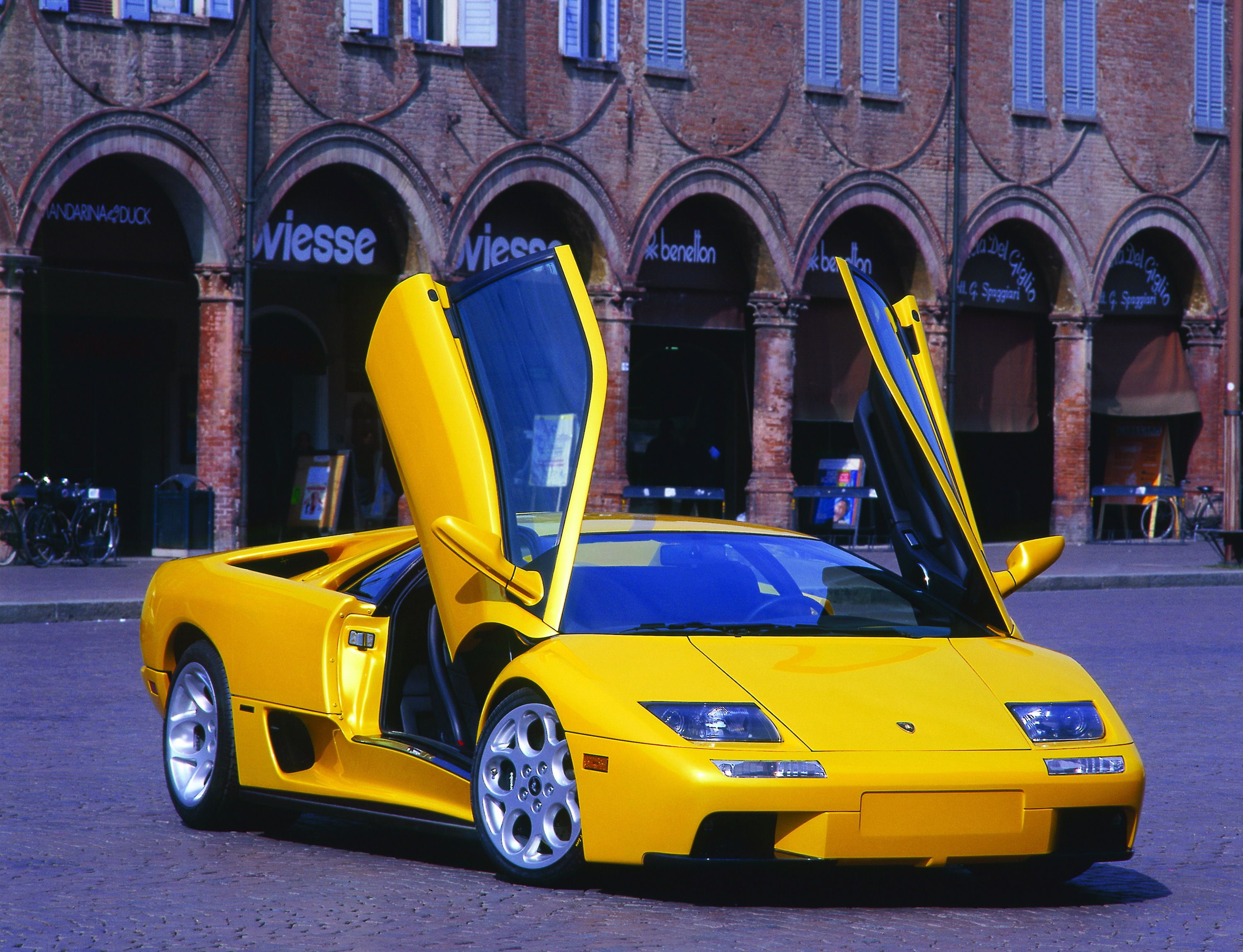 1990 - 2001 Lamborghini Diablo