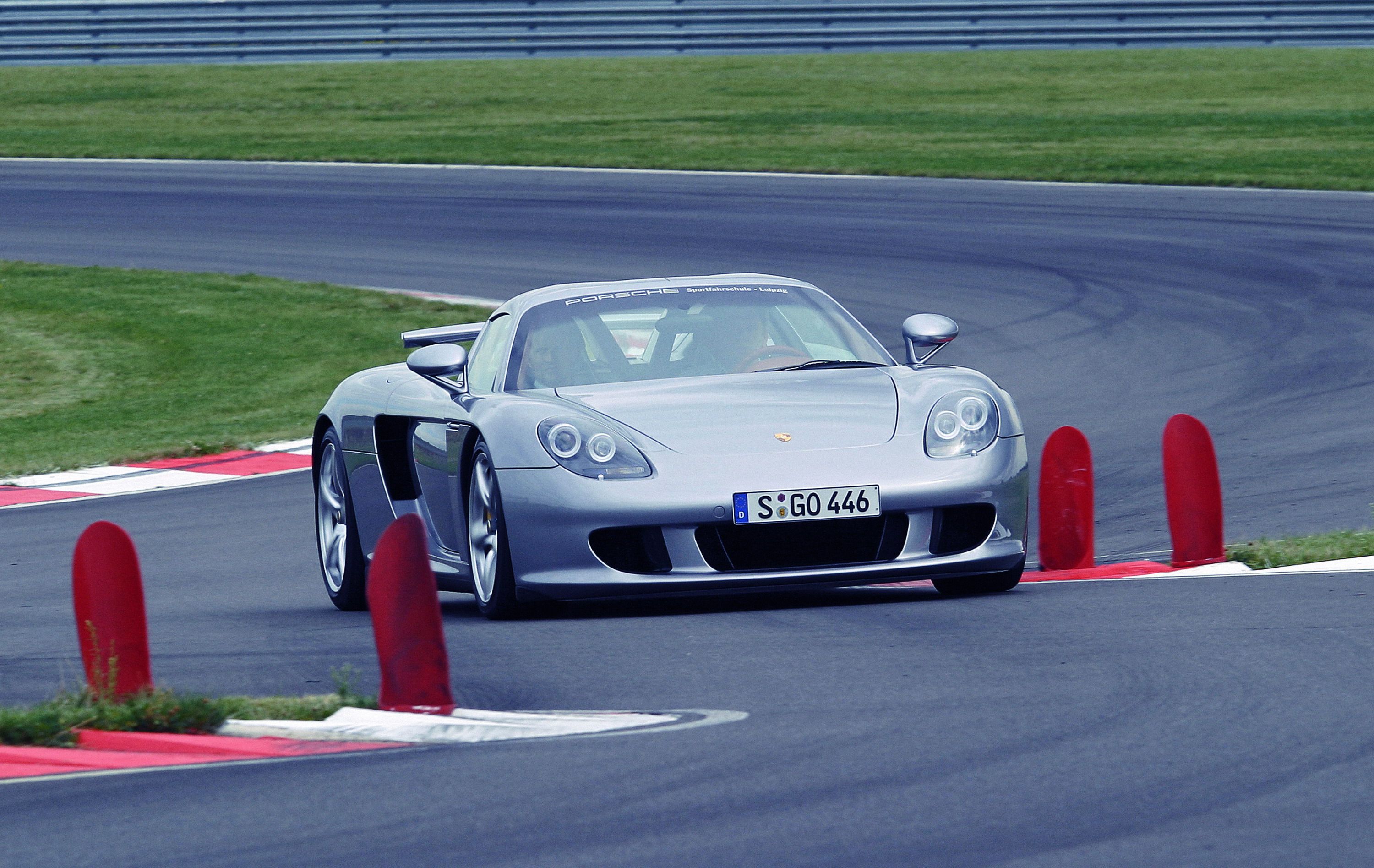 2004 - 2007 Porsche Carrera GT