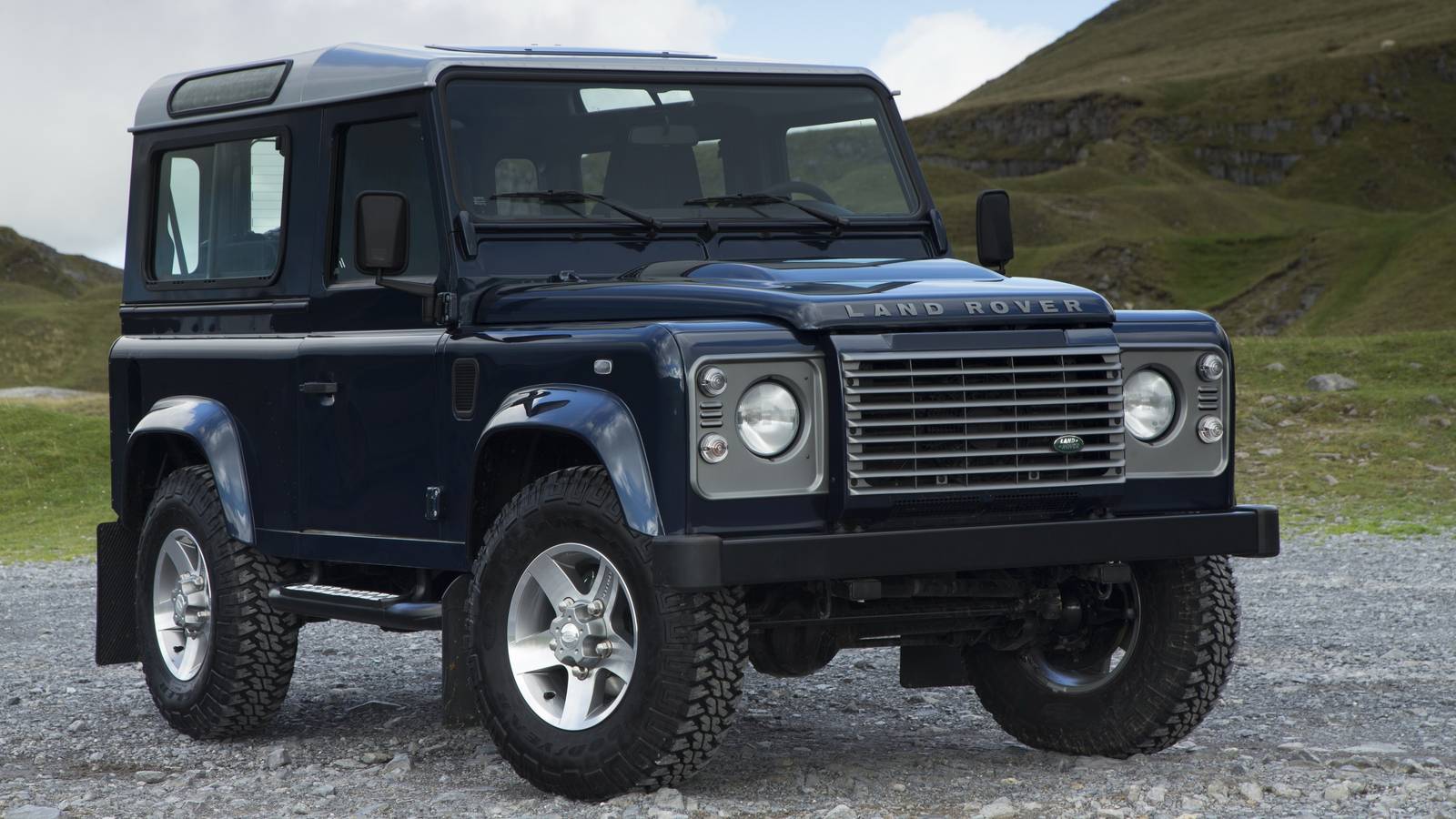 Next Land Rover Defender Could Be Built In Eastern Europe