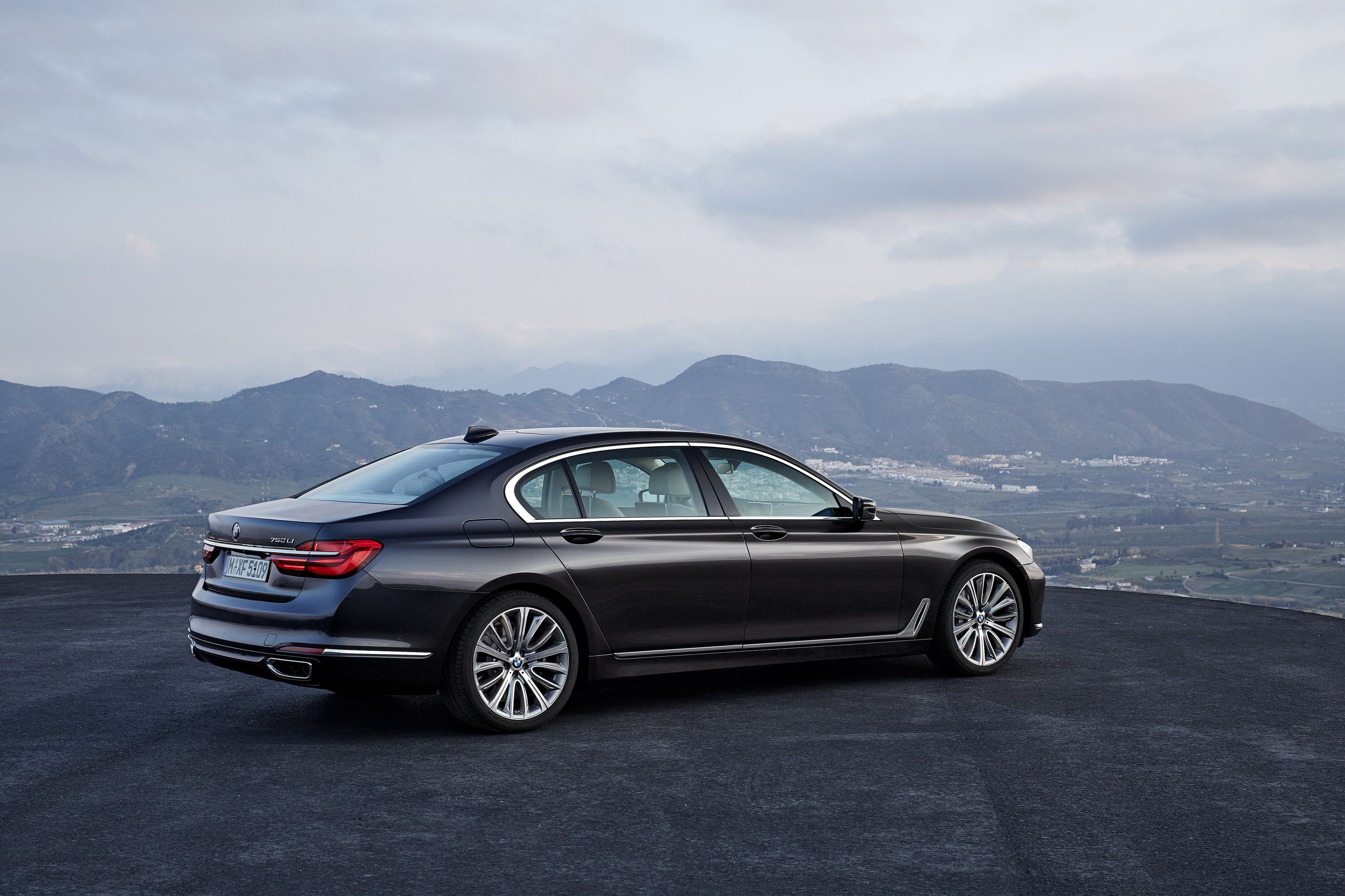 2016 BMW 7 Series