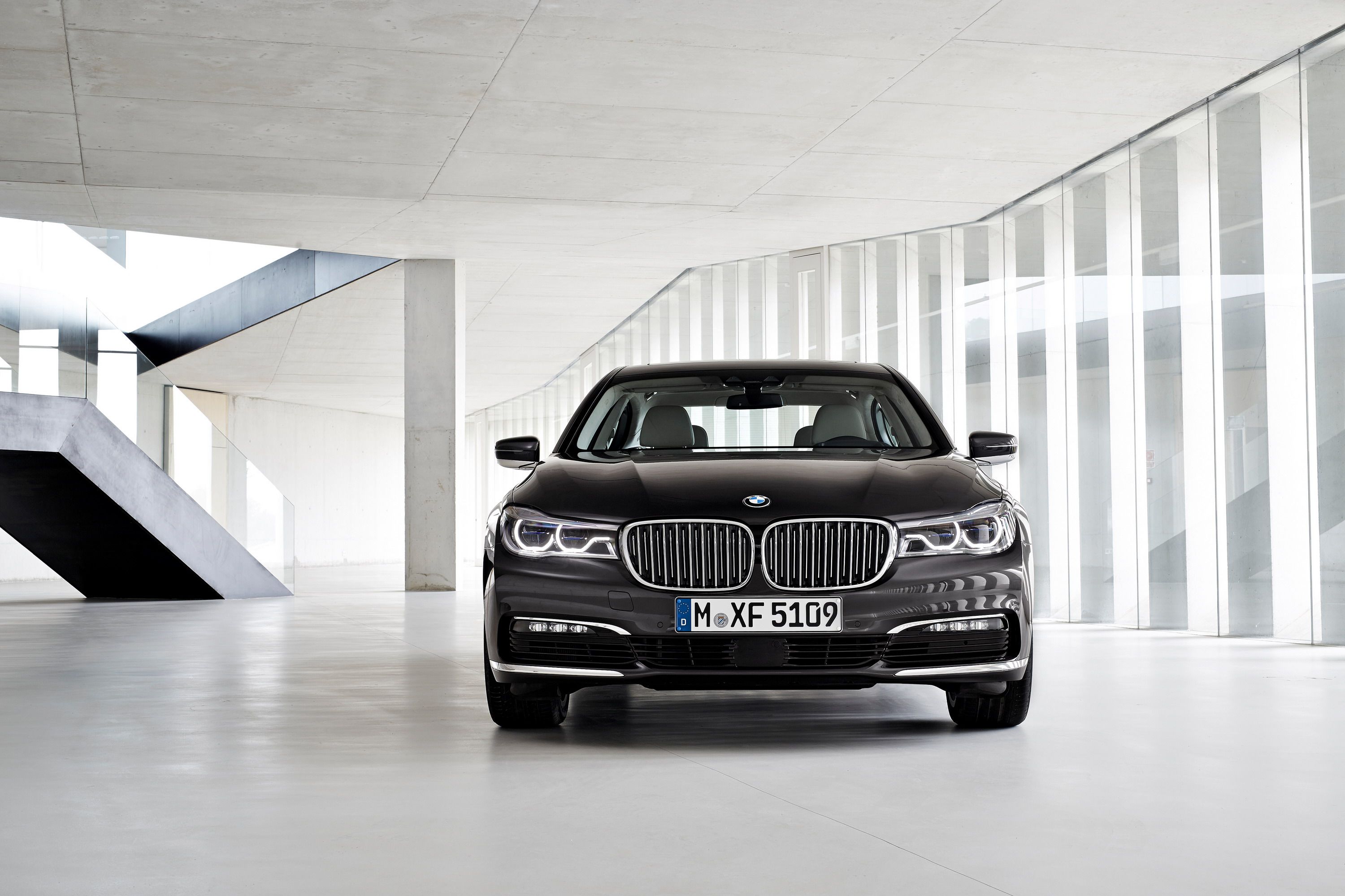 2016 BMW Officially Unveiled The New Generation 7-Series