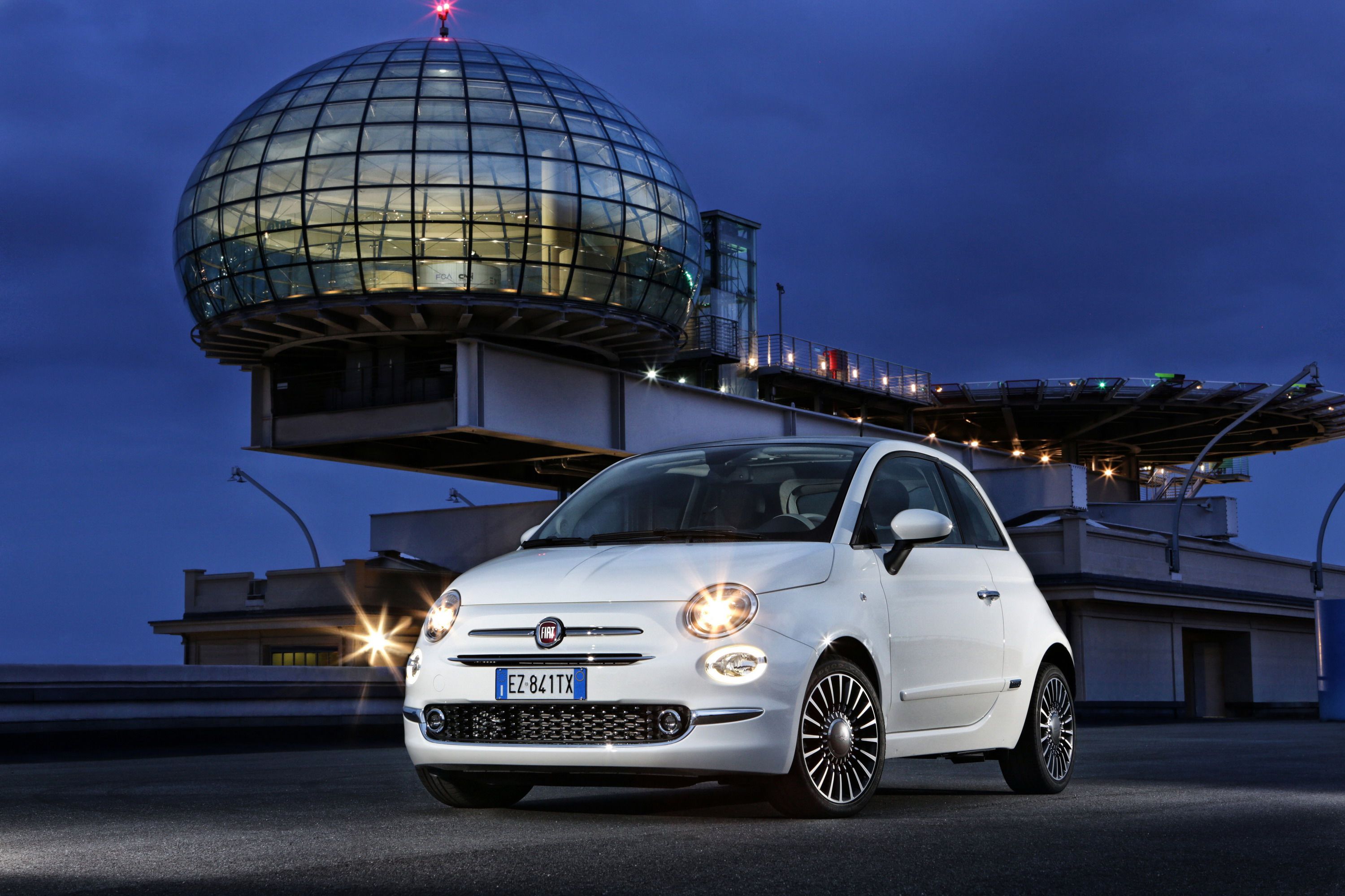 2019 Wallpaper of the Day: 2106 - 2019 Fiat 500