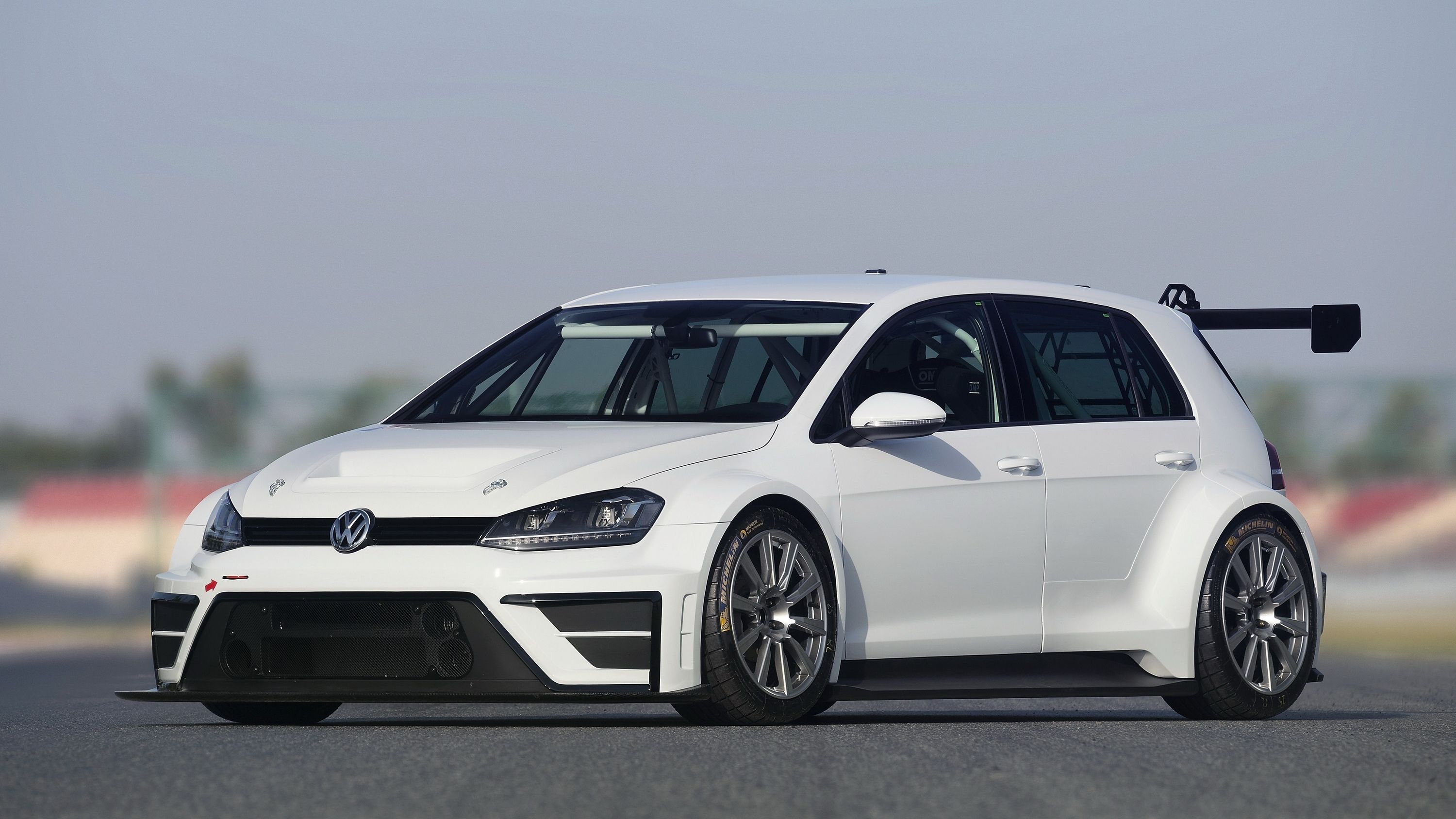 2016 Volkswagen Golf TCR