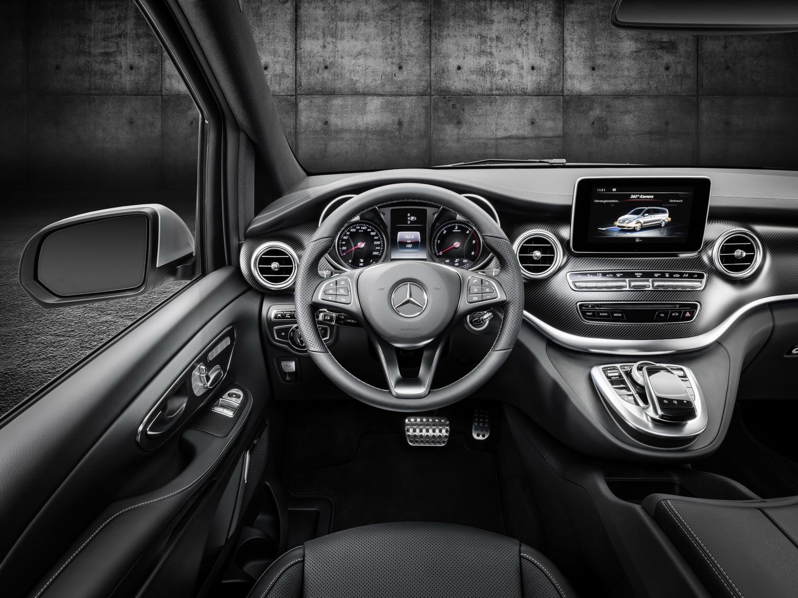 2016 Mercedes-Benz V-Class AMG Line
