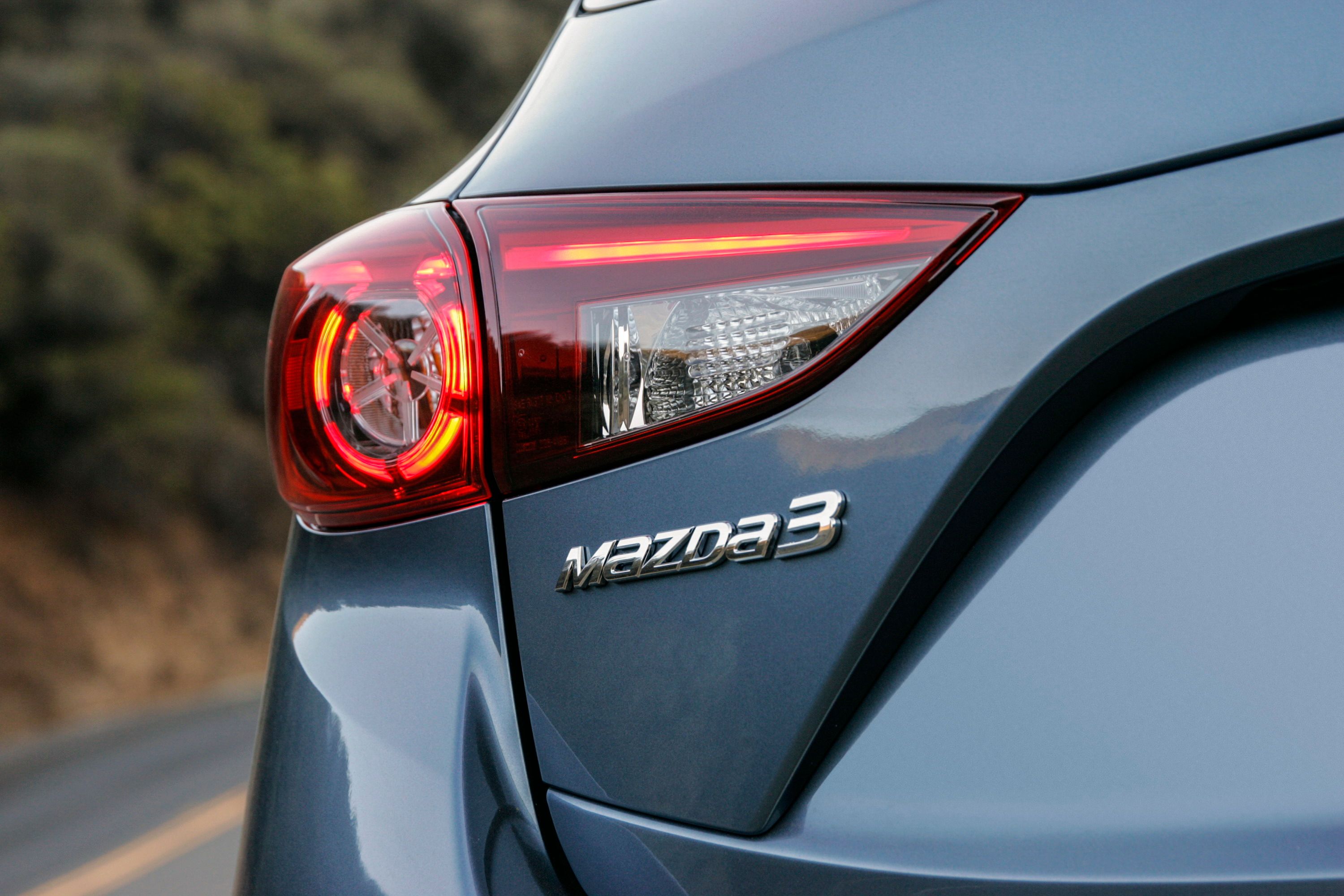 2016 - 2018 Mazda3