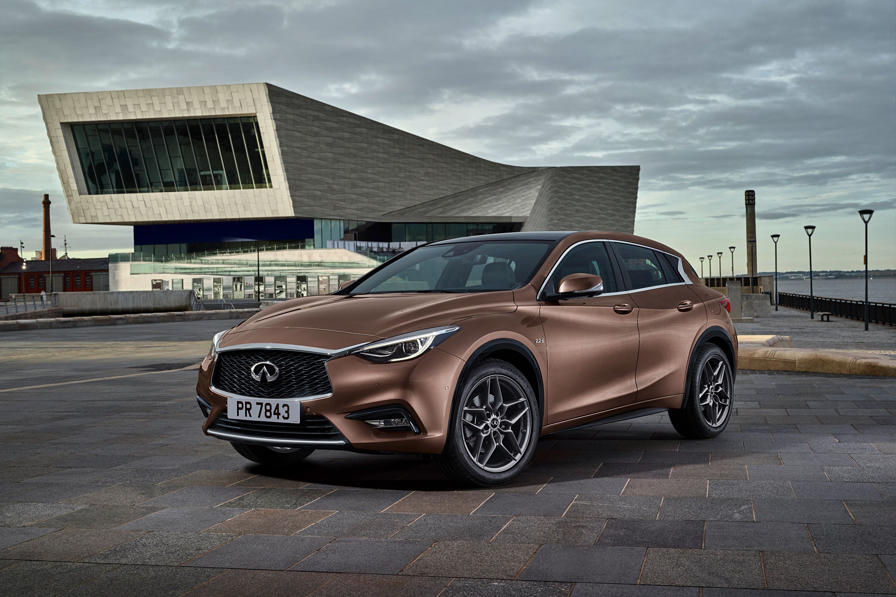 Infiniti q30 Sport