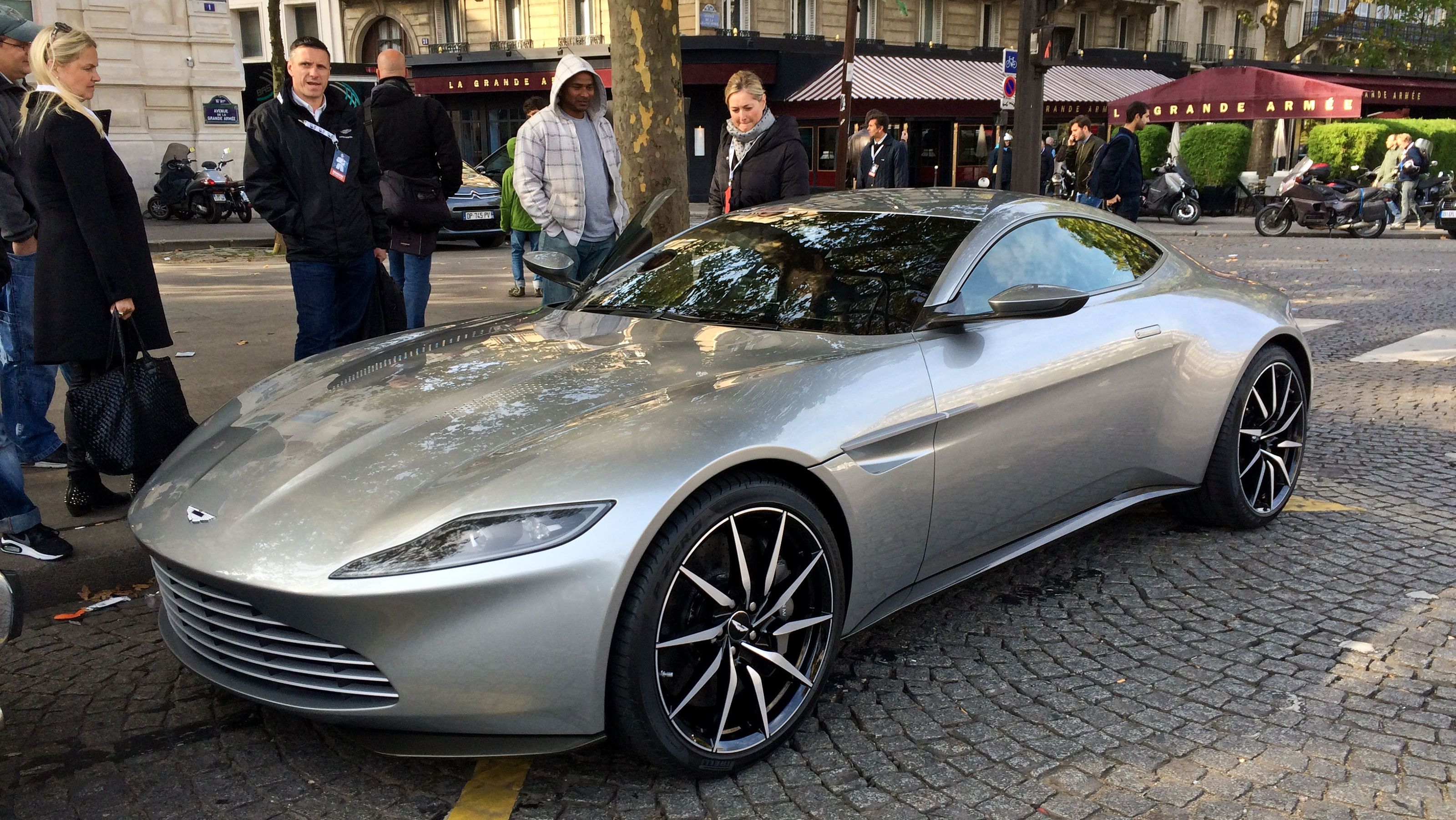 2016 Aston Martin Eyes EV Future For James Bond