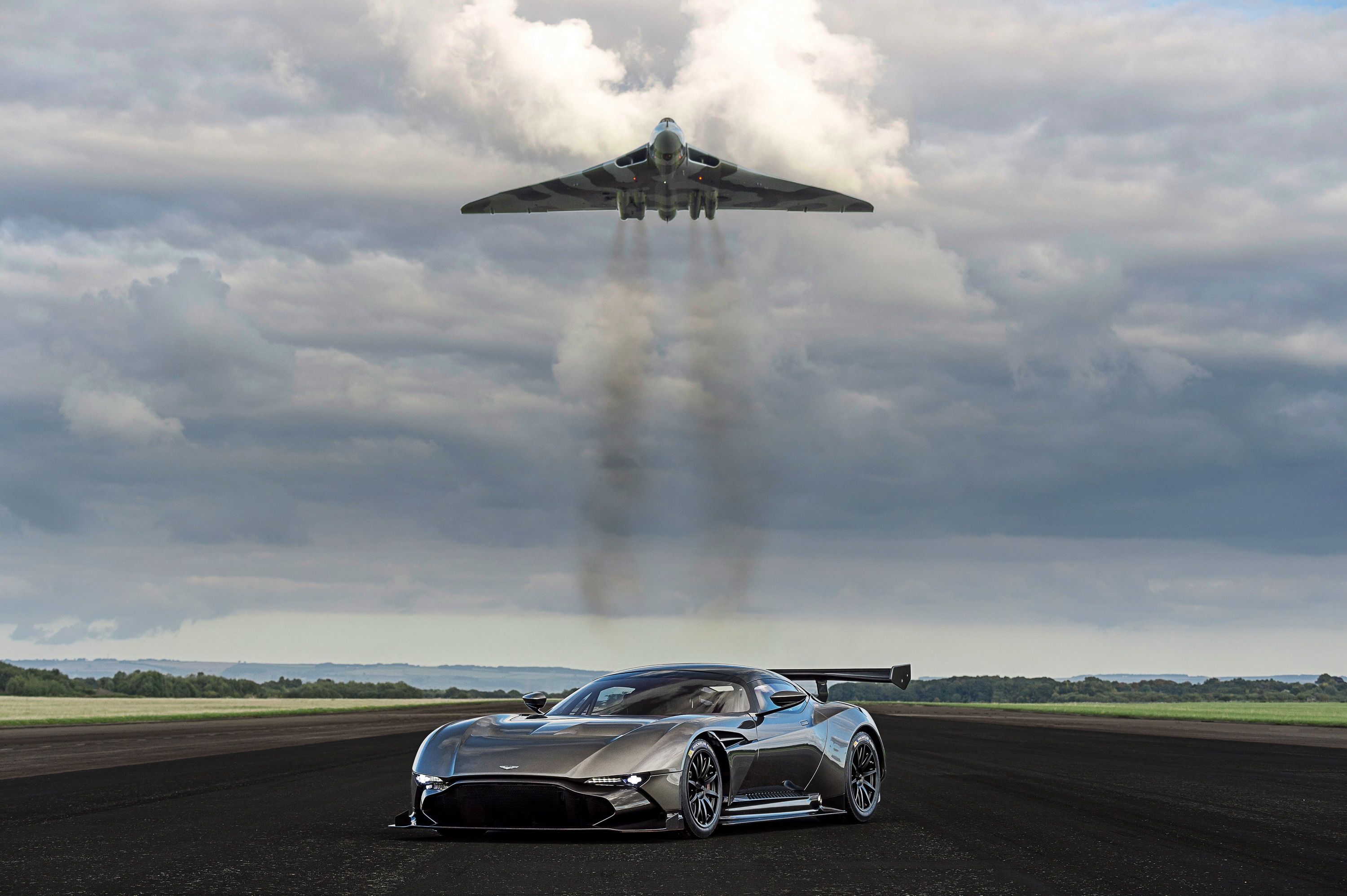 2016 Aston Martin Vulcan