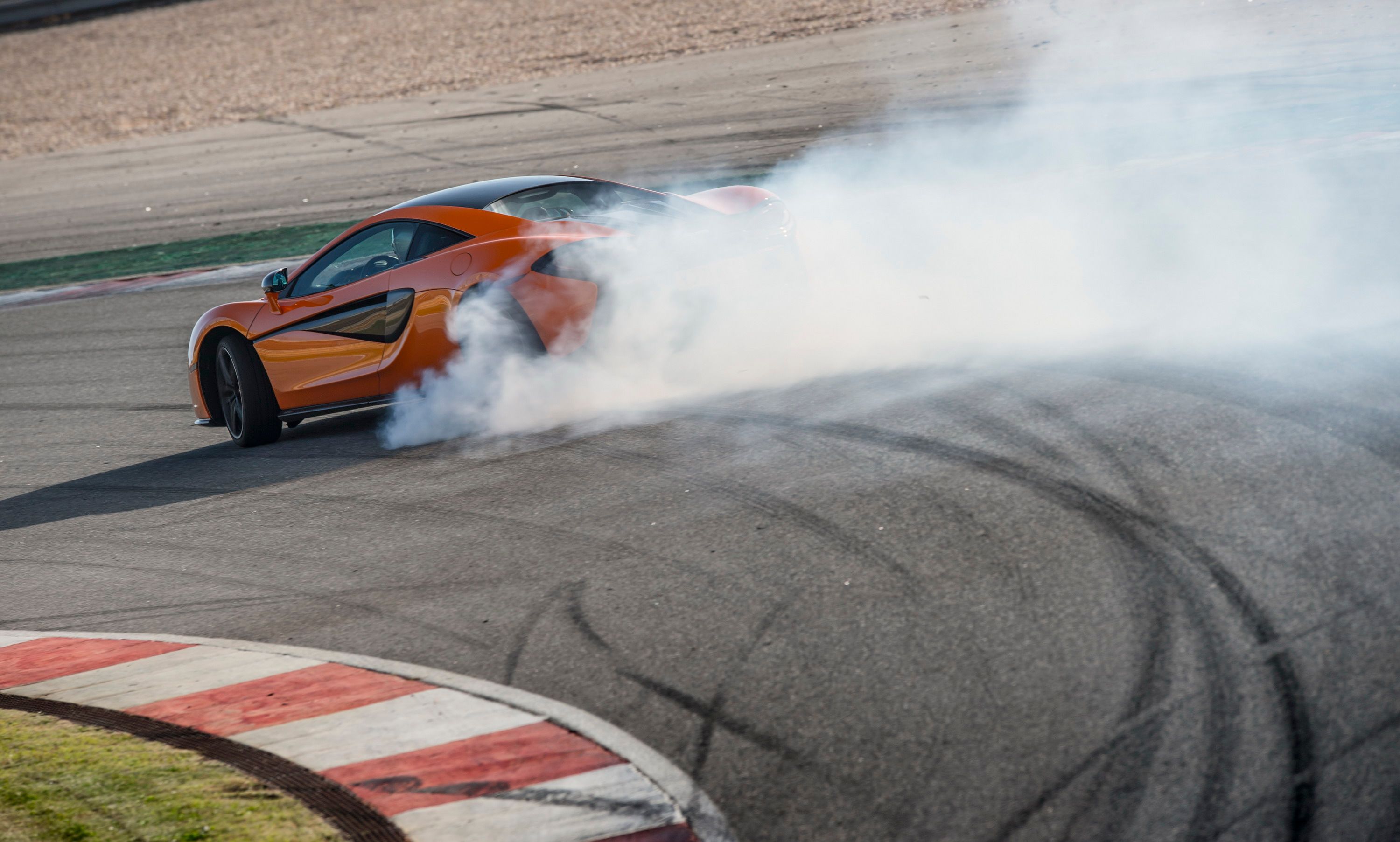 2016 McLaren 570S Coupe