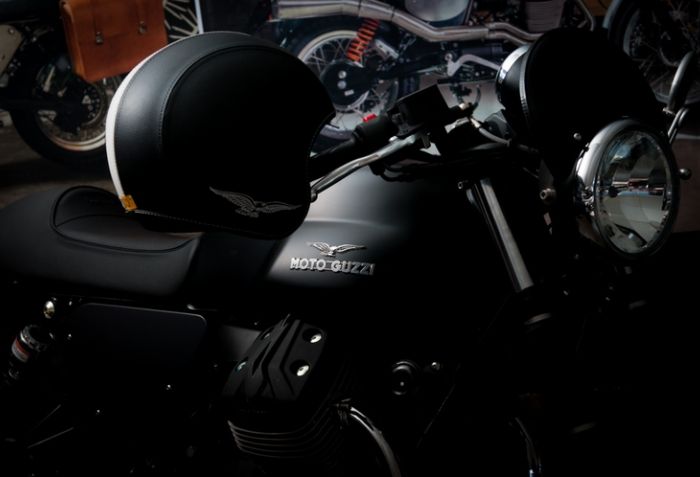 2016 Moto Guzzi V7 II 