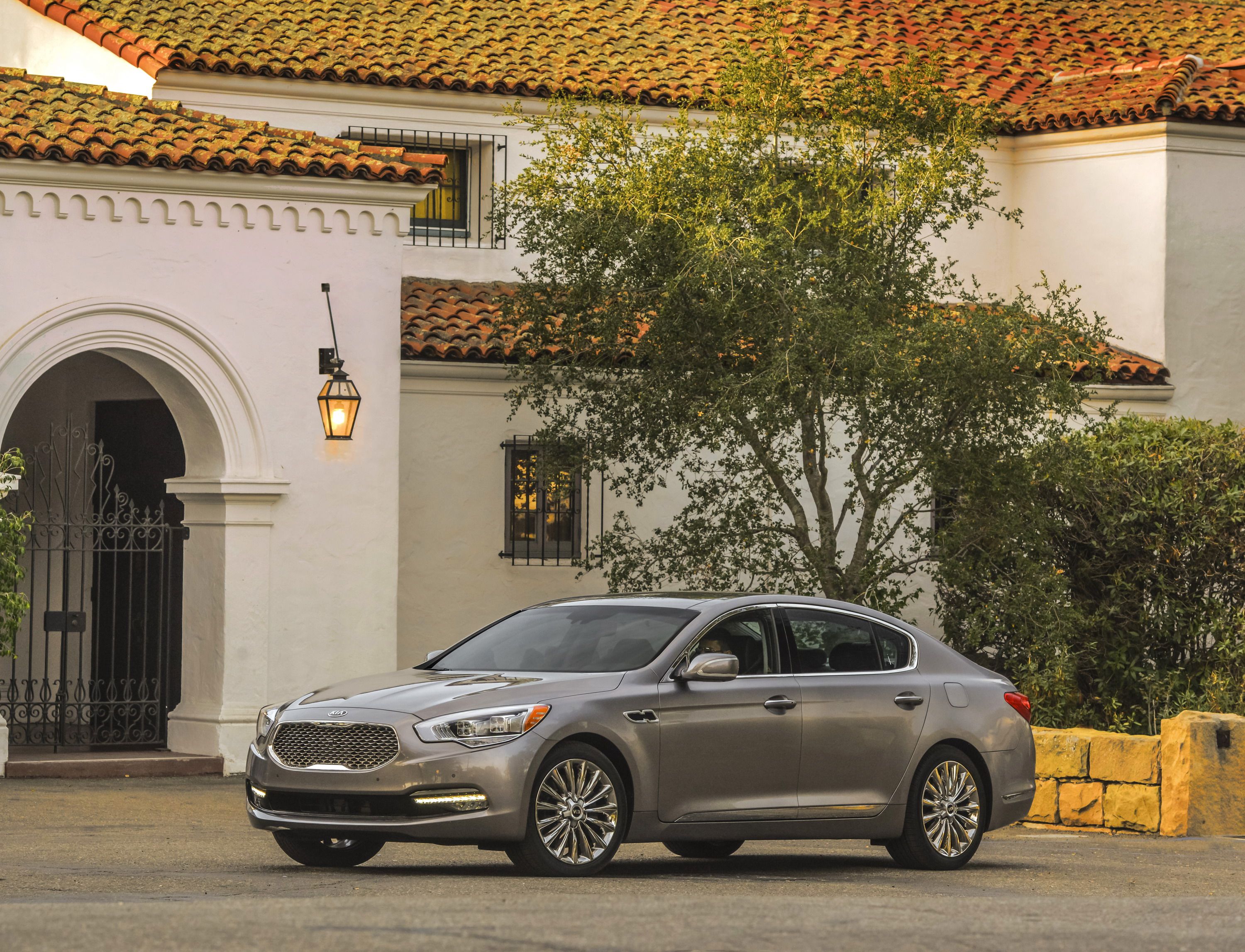 2015 - 2016 Kia K900