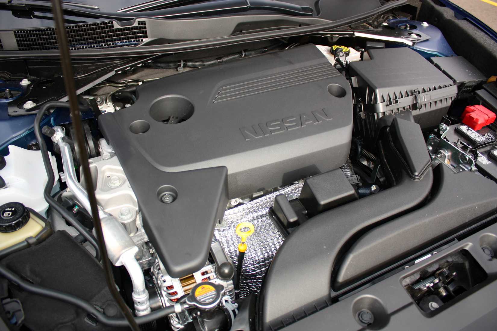 2016 Nissan Altima – Impressão e revisão de direção
